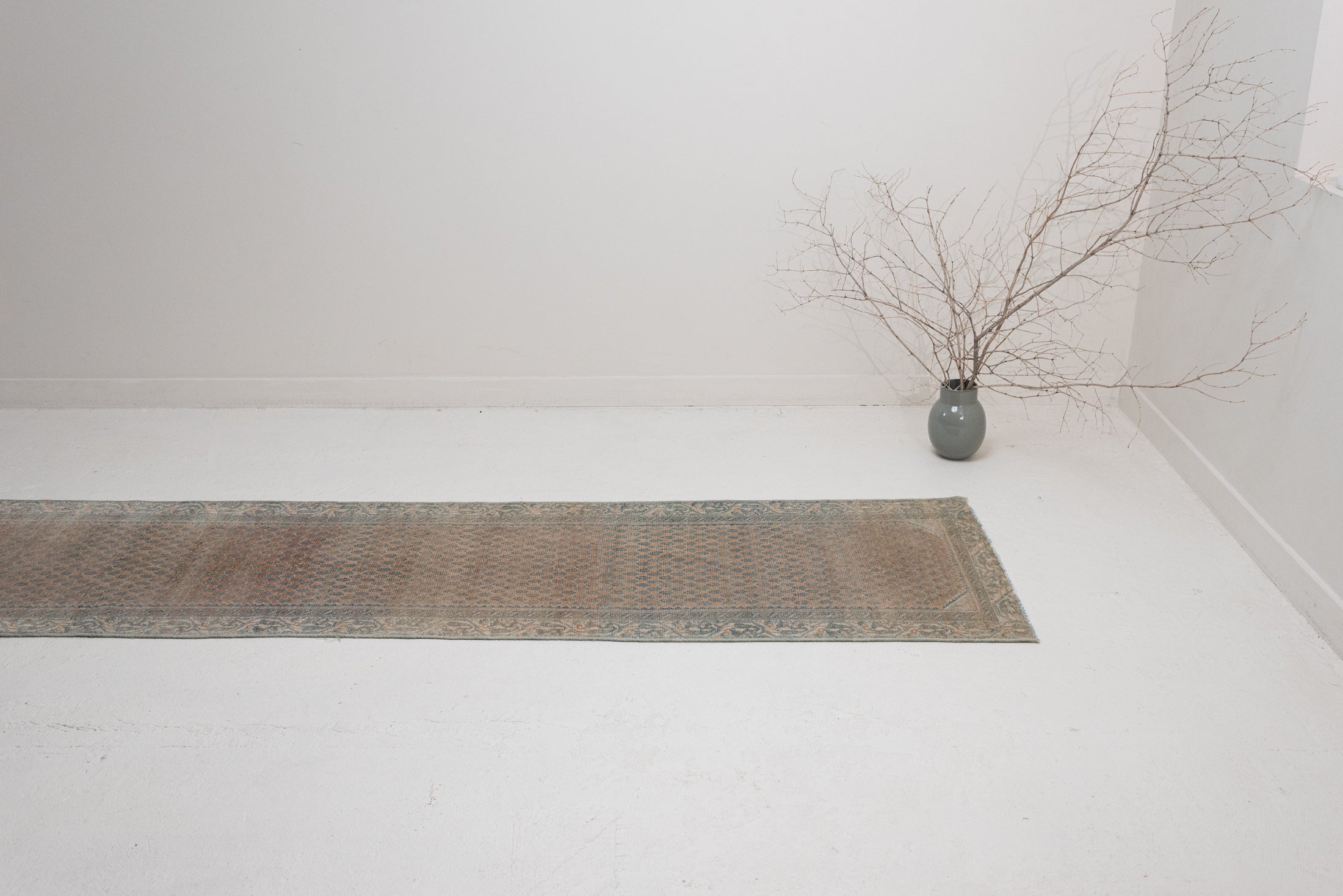 2&#39;4 x 9&#39;7 | Skinny Vintage Malayer | CE-R-3338