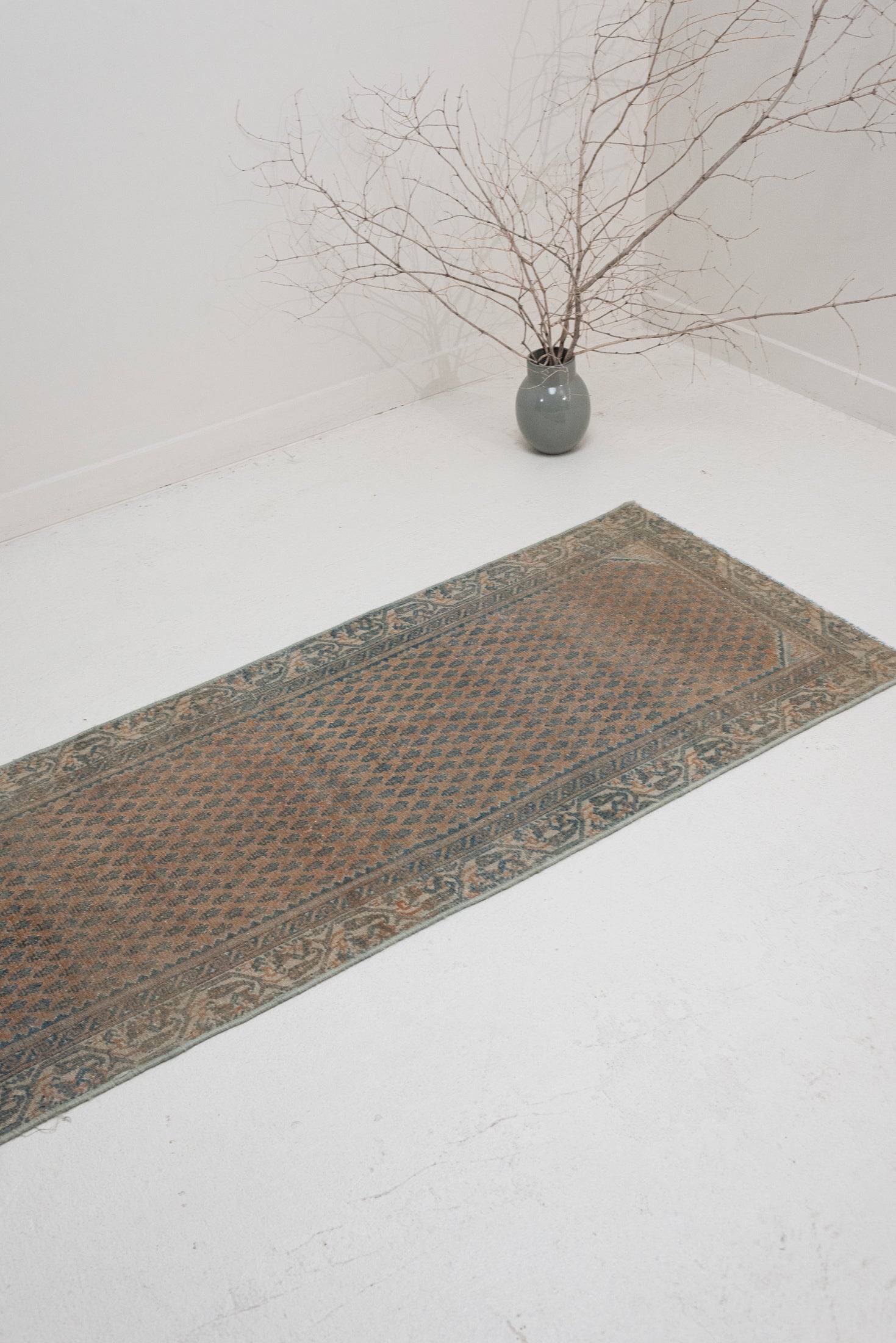 2&#39;4 x 9&#39;7 | Skinny Vintage Malayer | CE-R-3338