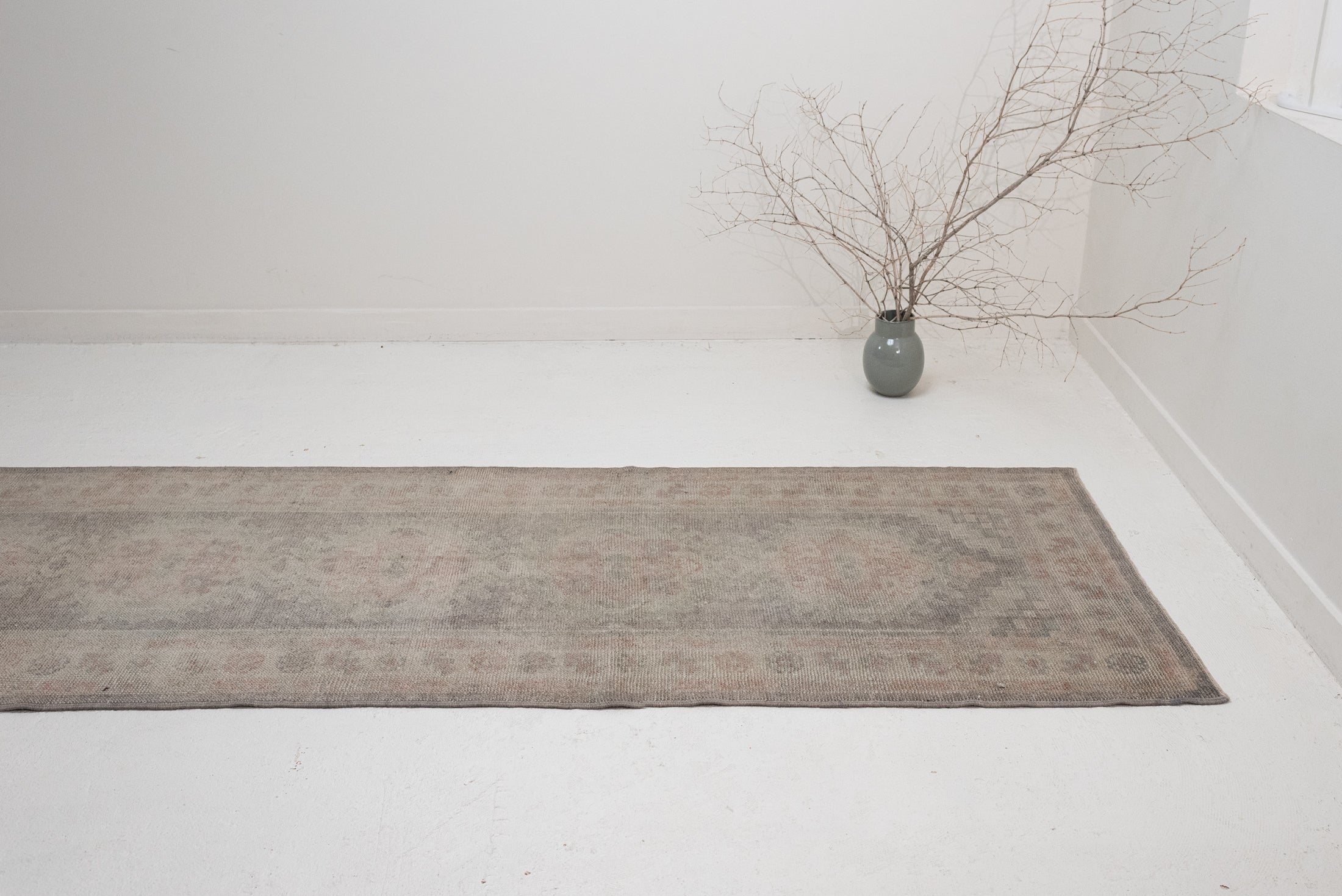 3&#39;1 x 14&#39;0 | Gray Turkish Runner | CE-R-3326
