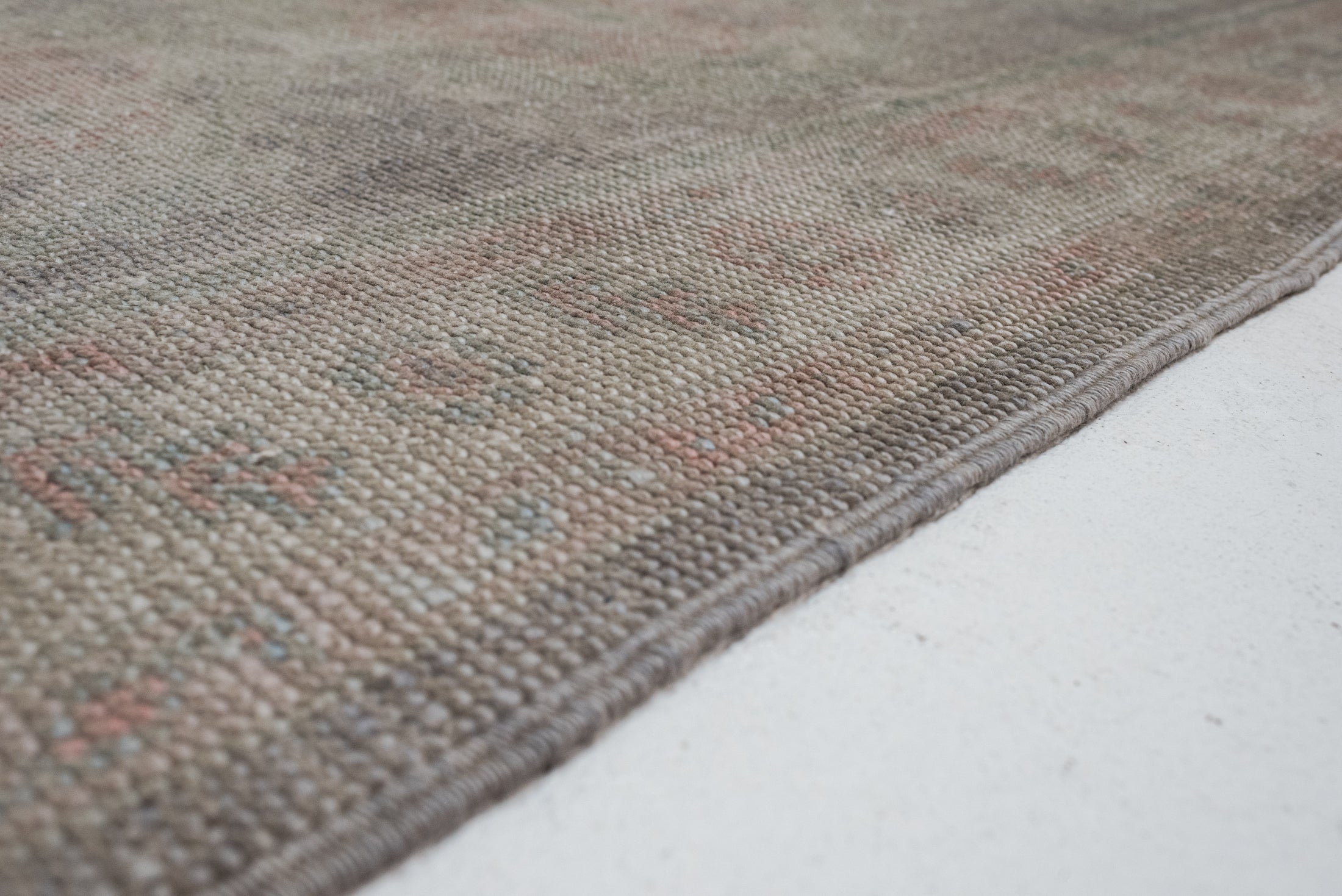 3&#39;1 x 14&#39;0 | Gray Turkish Runner | CE-R-3326