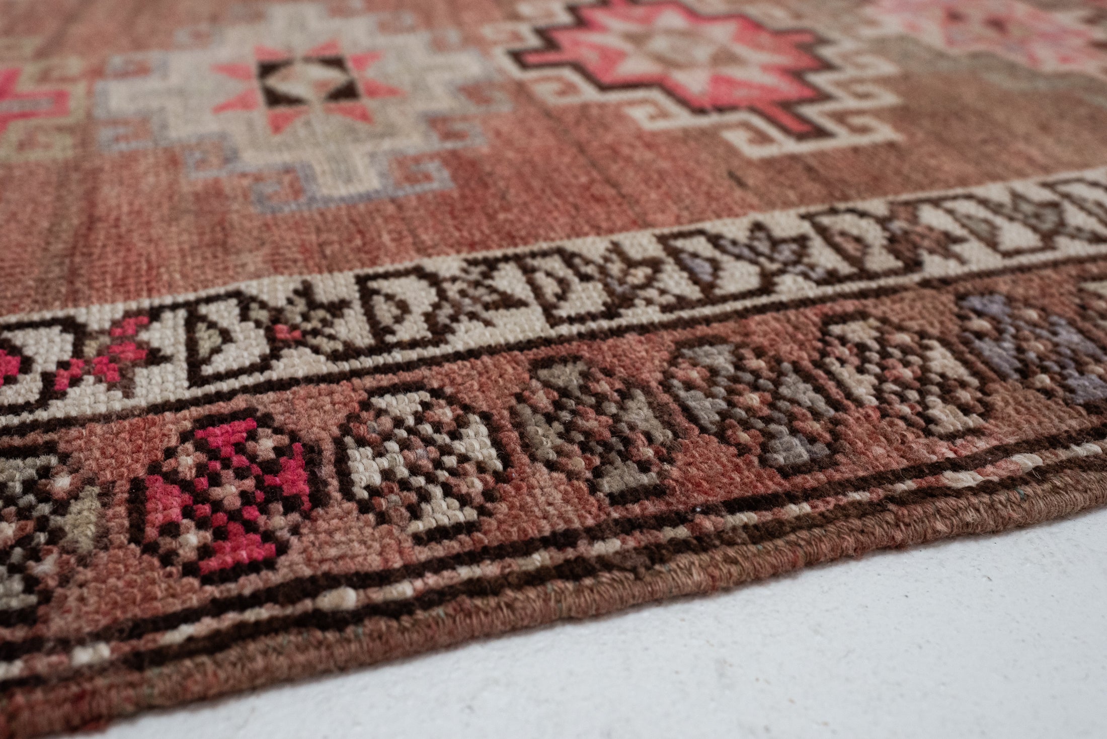 2&#39;10 x 12&#39;3 | Colorful Vintage Runner | R-3518