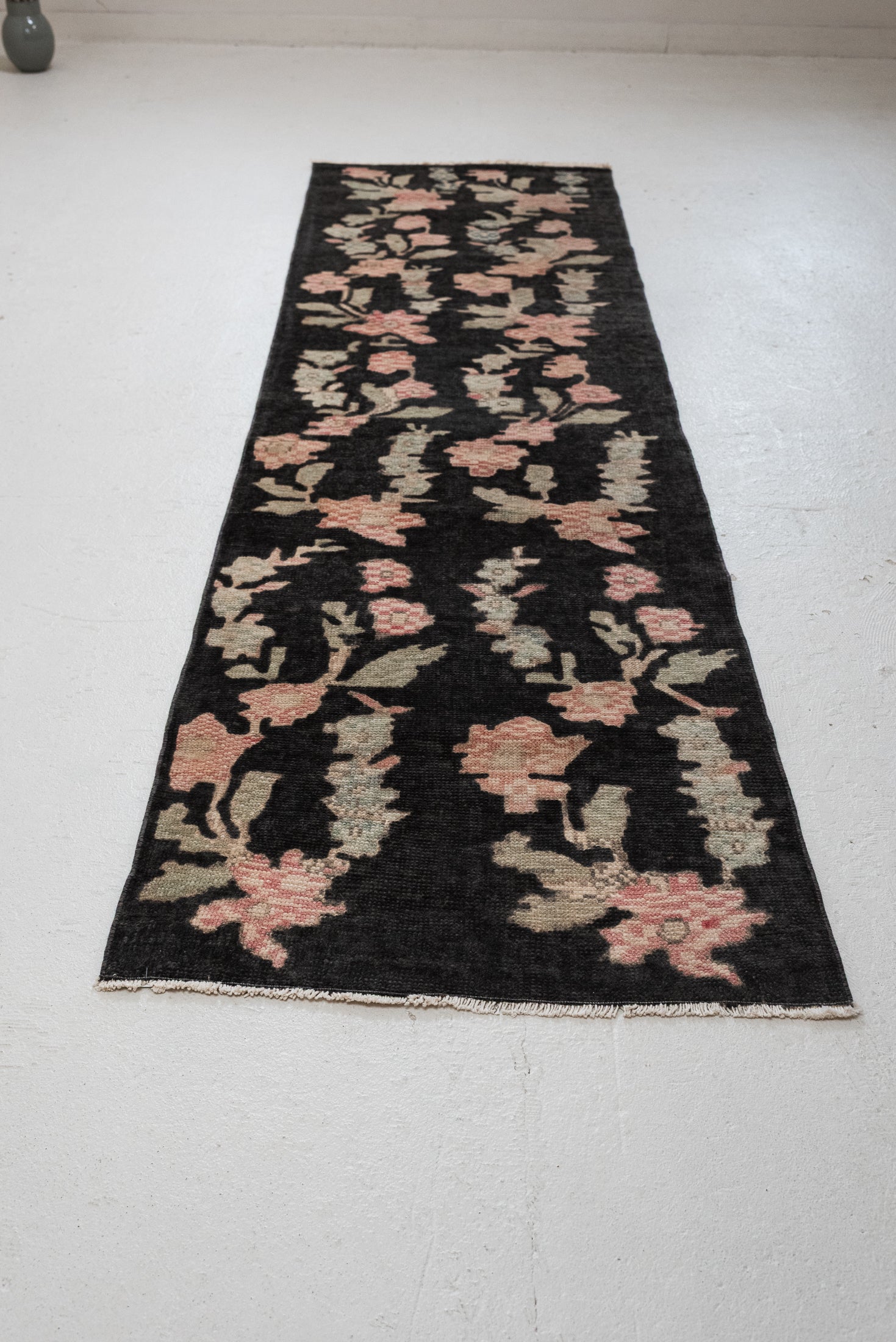 2'7 x 9'0 | R-4540