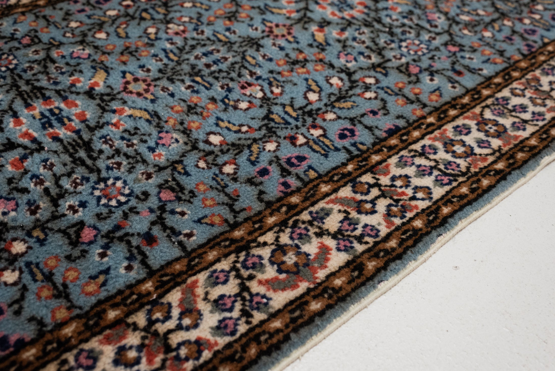 1&#39;11 x 7&#39;5 | Skinny Vintage Keyseri Runner | R-3715