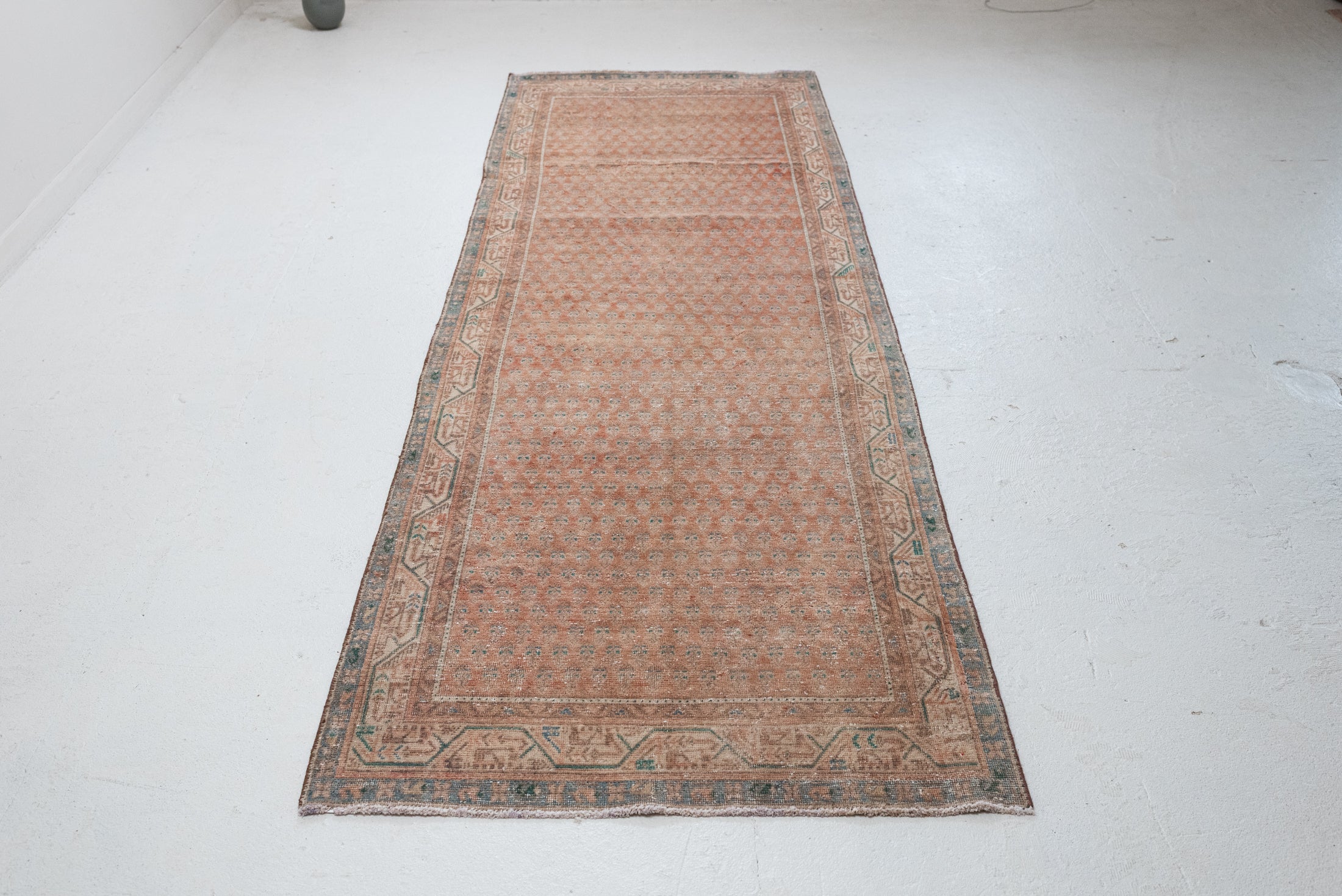 3'6 x 10'8 | R-4524
