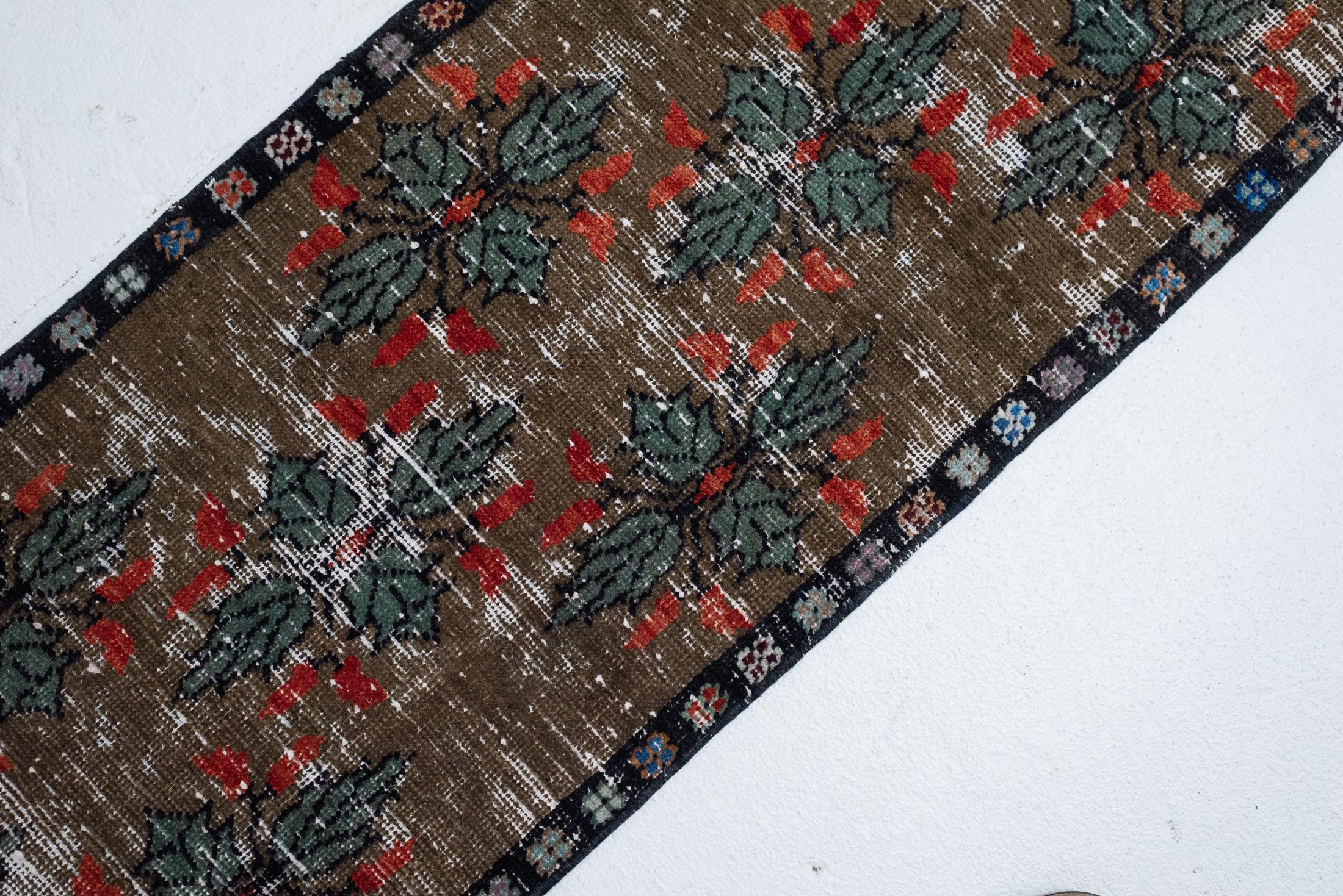 1&#39;8 x 5&#39;4 | R-3716