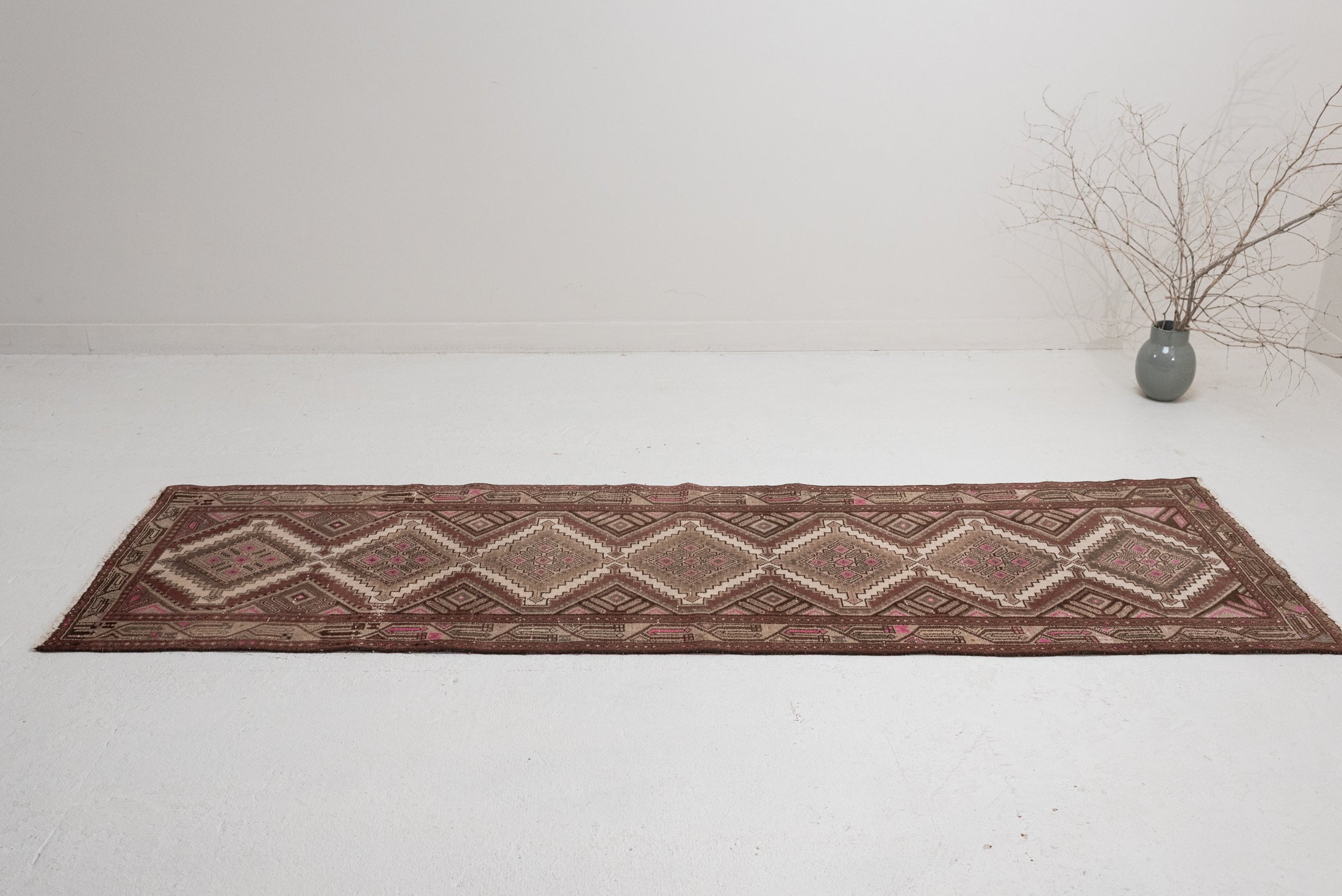 2&#39;6 x 8&#39;2 | R-3509