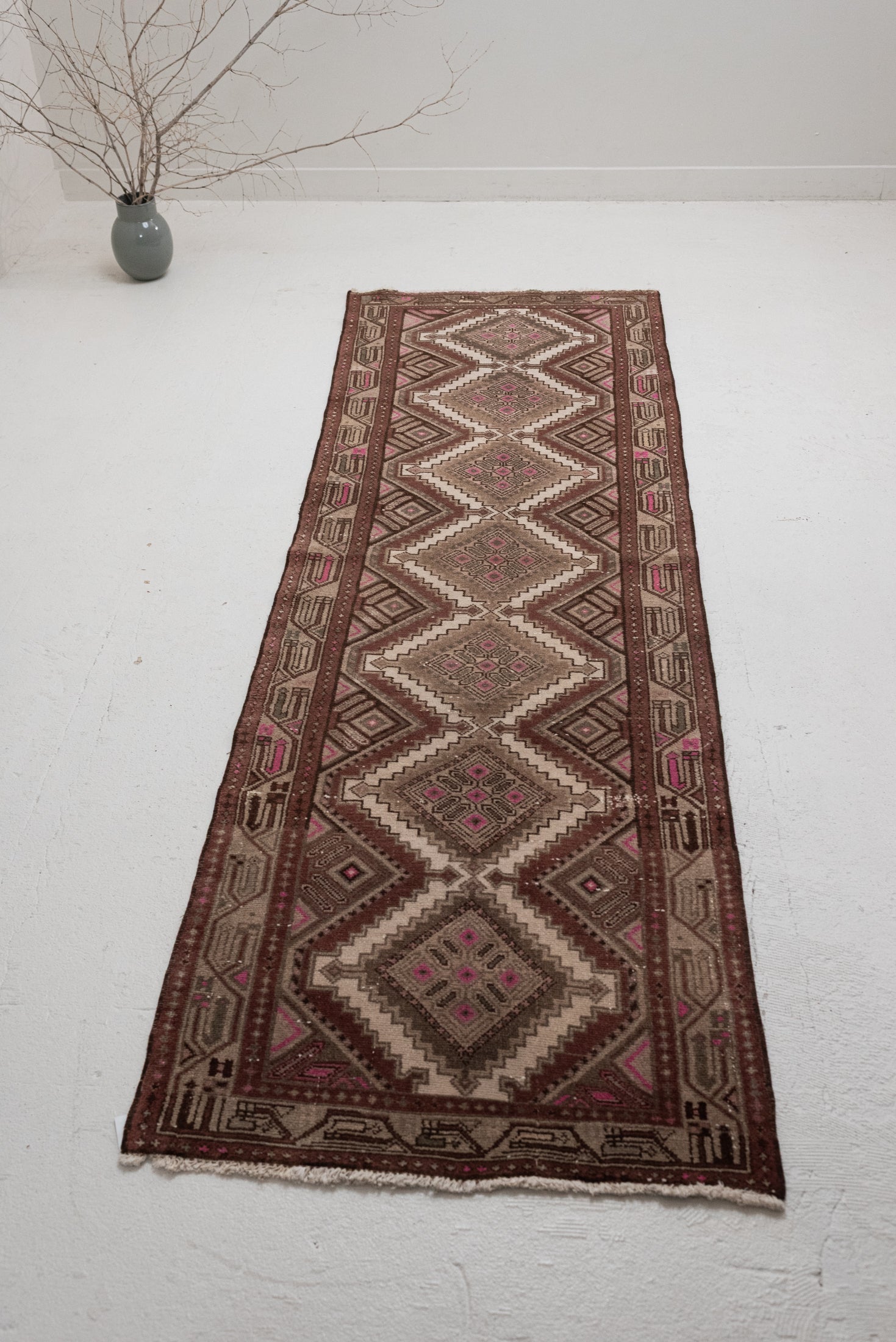 2&#39;6 x 8&#39;2 | R-3509