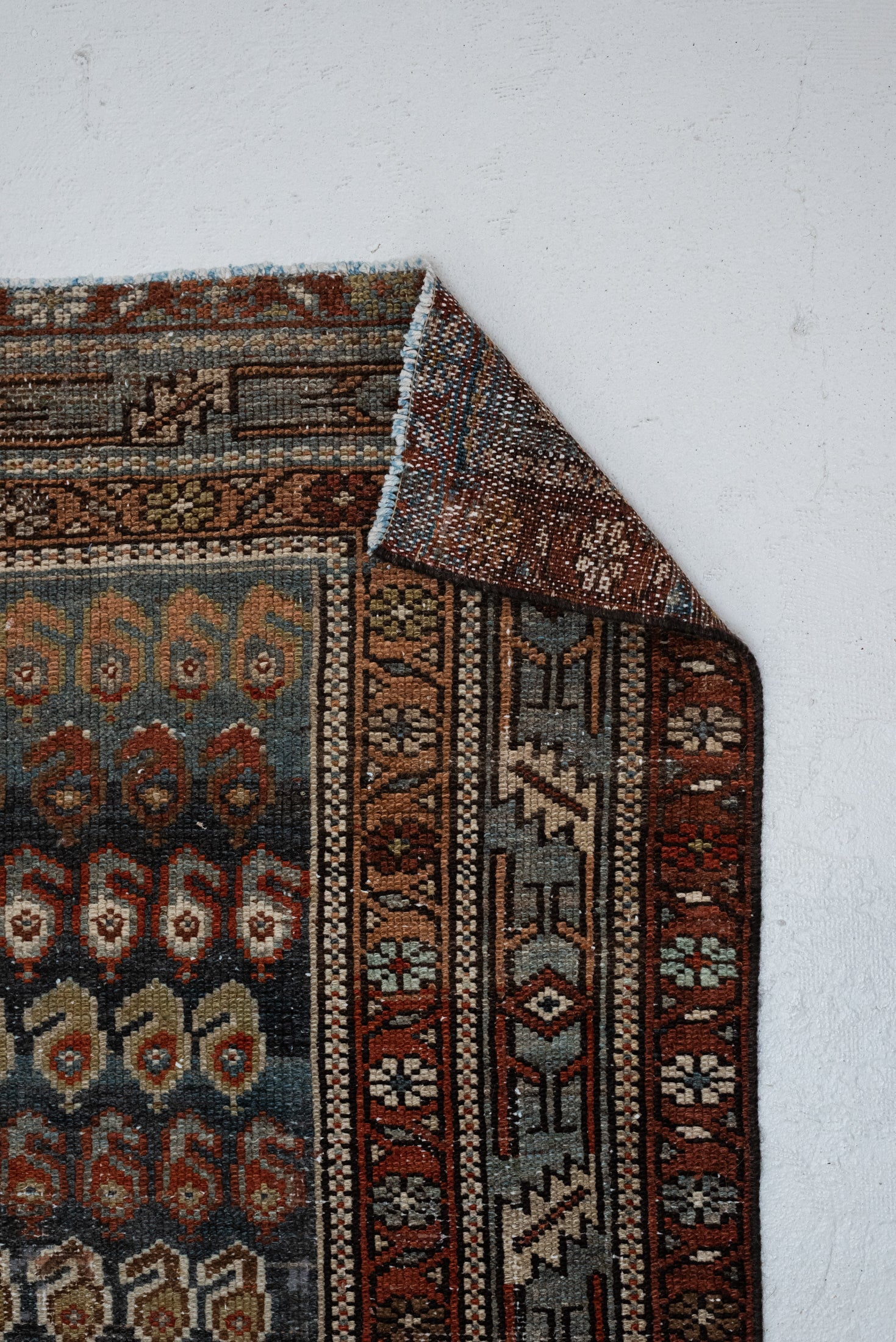 3&#39;2 x 12&#39;6 | Beautiful Muted Vintage Runner | CE-R-3345