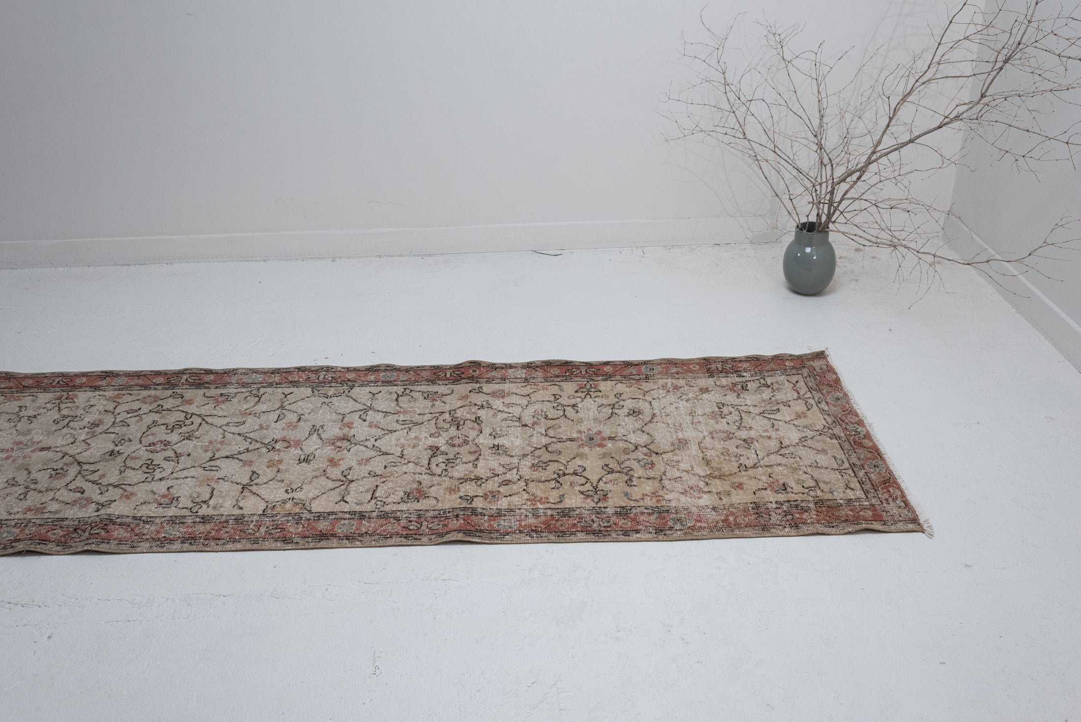 2&#39;7 x 11&#39;4 | Vintage Turkish Runner | R-3515