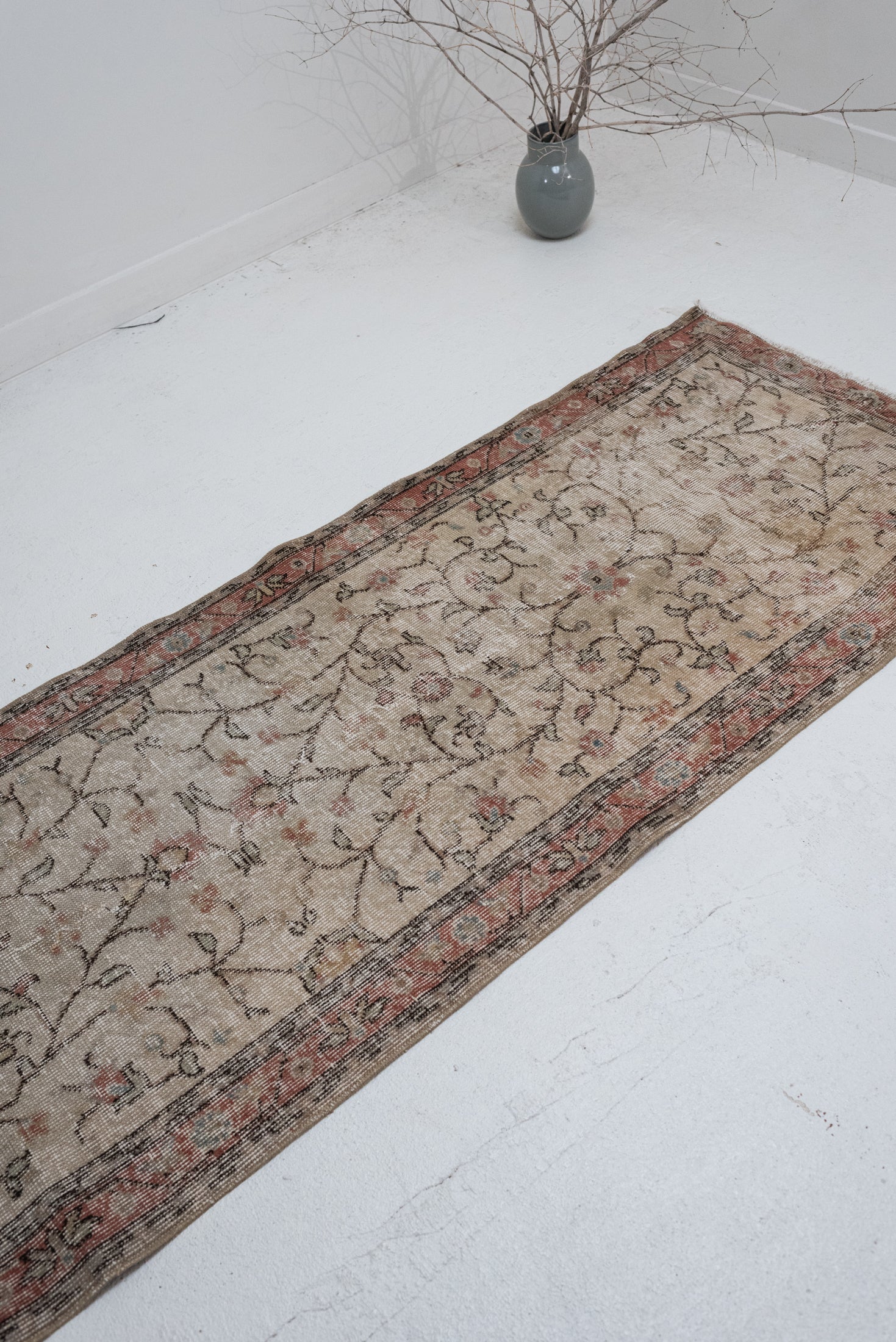 2&#39;7 x 11&#39;4 | Vintage Turkish Runner | R-3515