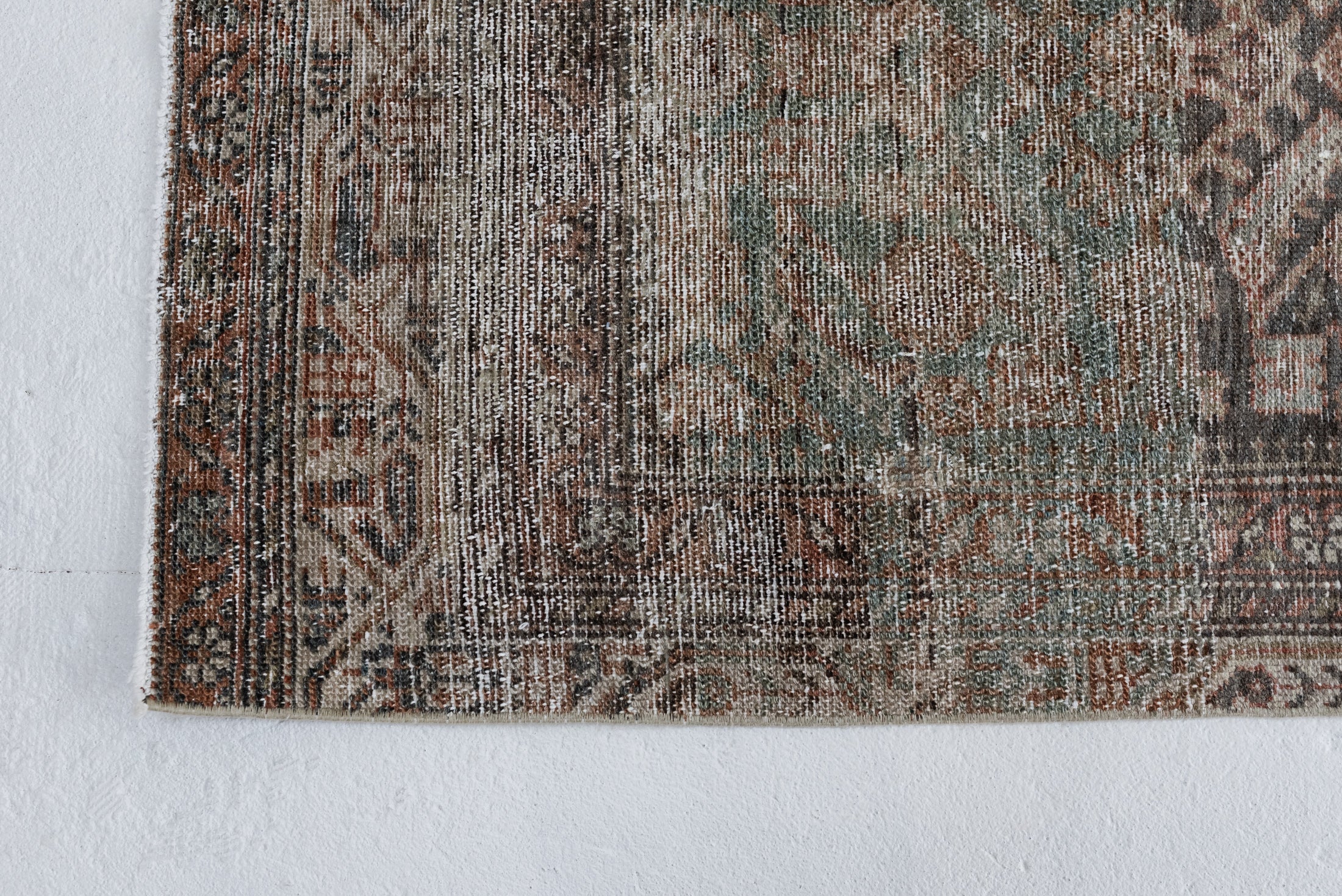 2&#39;7 X 14&#39;9 | Long Antique Runner | R-2786