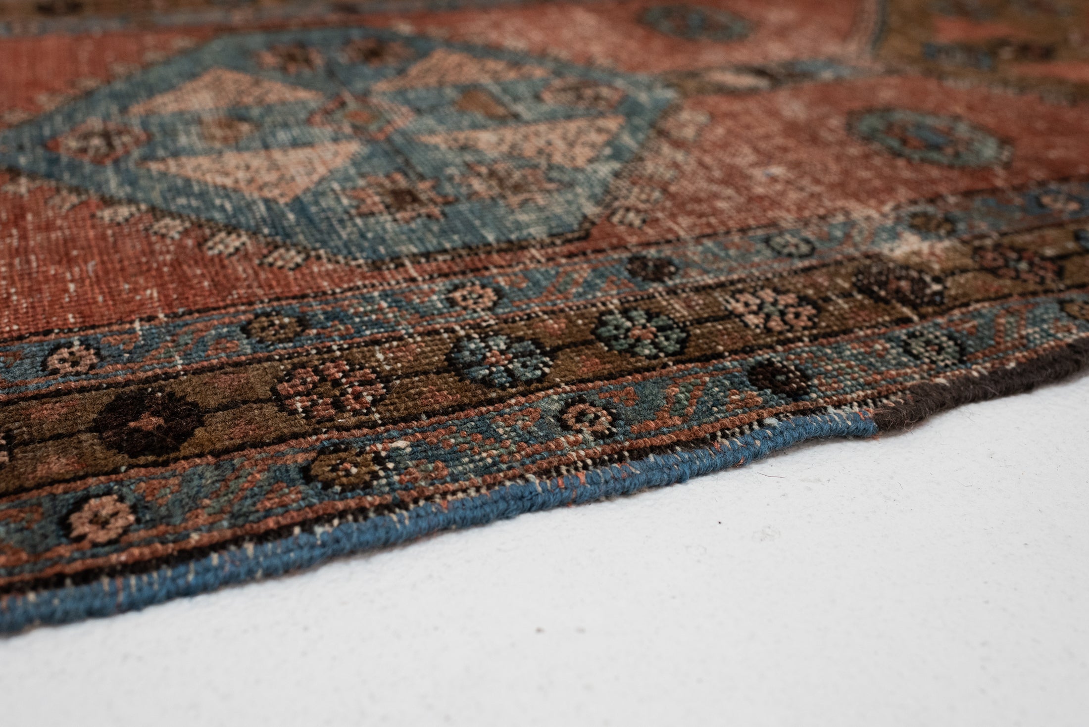 2&#39;1 x 12&#39;0 | Skinny Heriz Vintage Runner | CE-R-3348