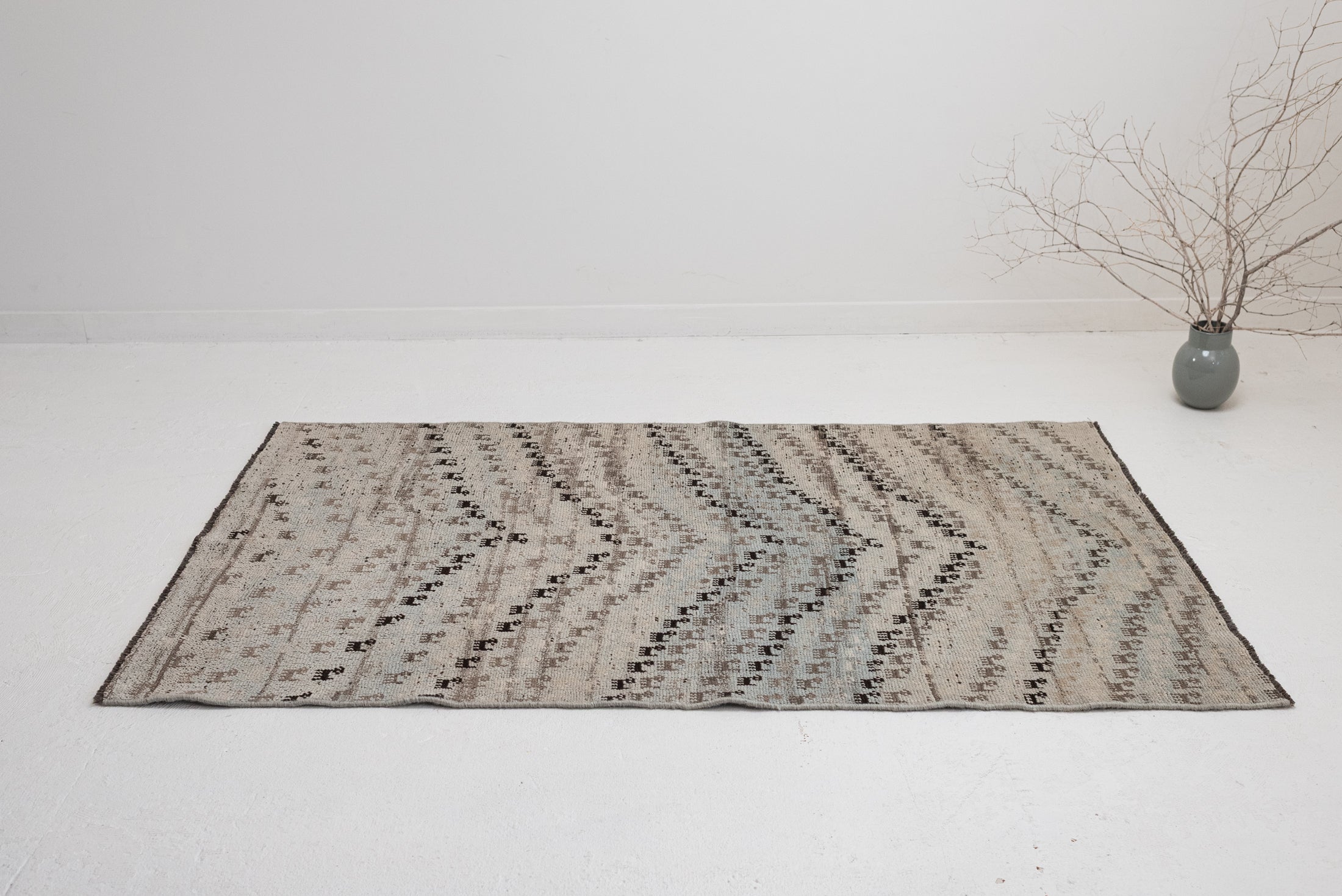 4&#39;0 x 6&#39;8 | Colorful Gabbeh Rug | CE-W-3421