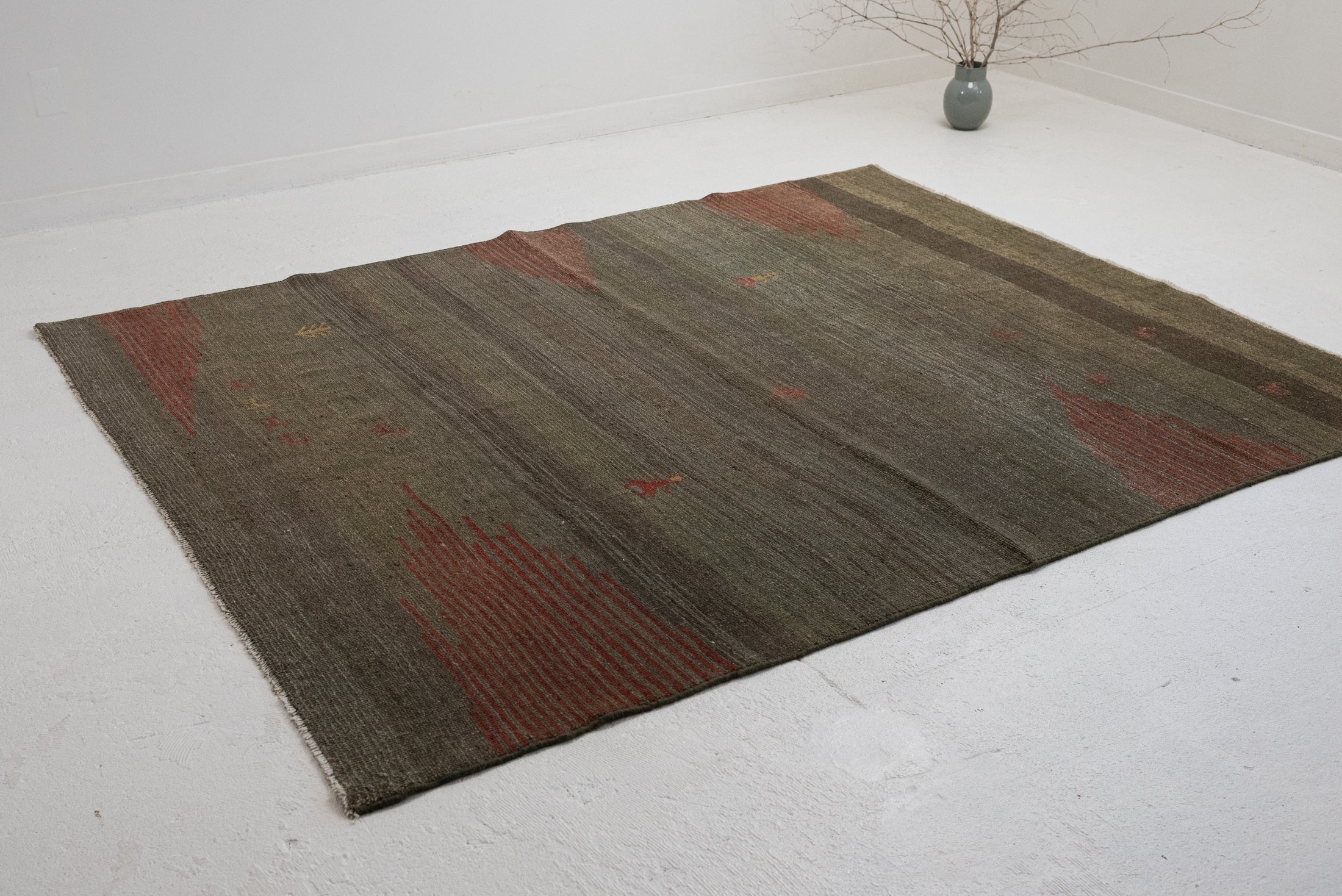 6&#39;4 x 8&#39;2 | Gabbeh Rug | R-3741