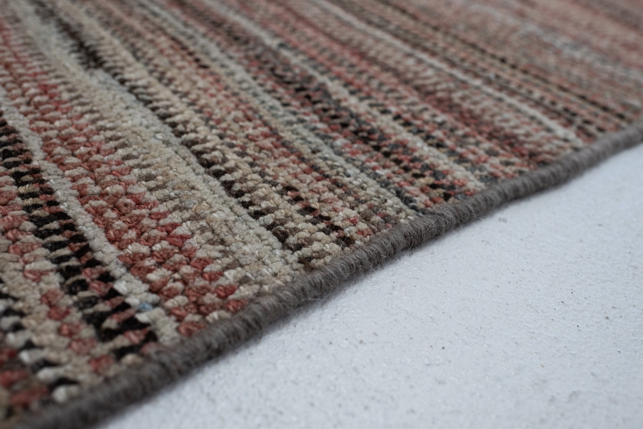 4&#39;4 x 5&#39;7 | Multicolored Gabbeh Rug | G-3782