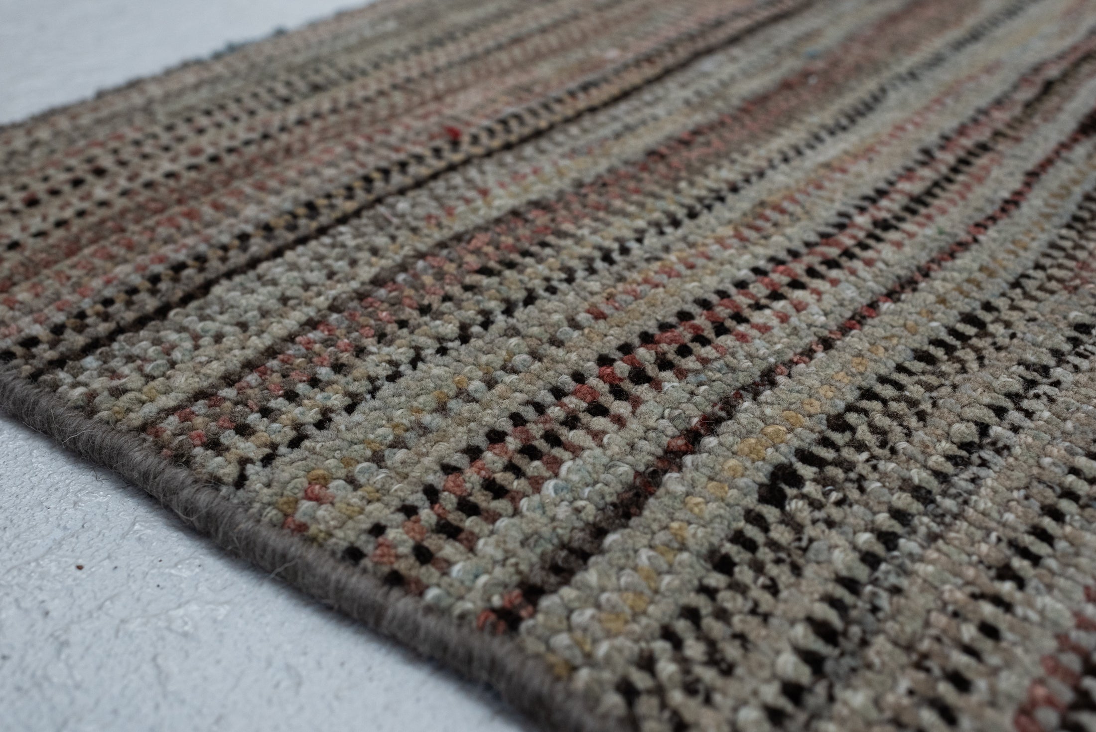 4&#39;4 x 5&#39;7 | Multicolored Gabbeh Rug | G-3782