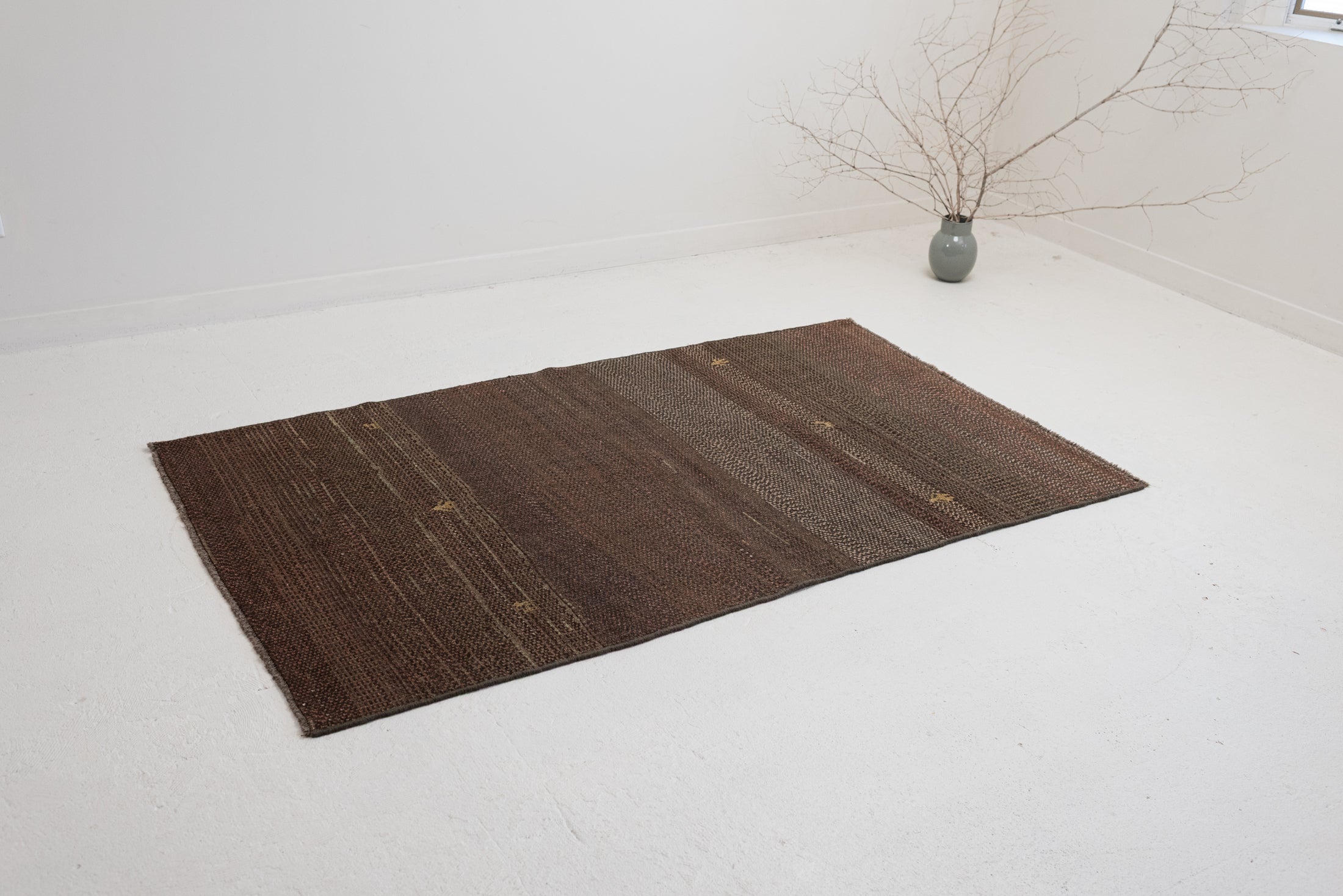 3&#39;11 x 6&#39;7 | Dark Brown Gabbeh Rug | G-3773