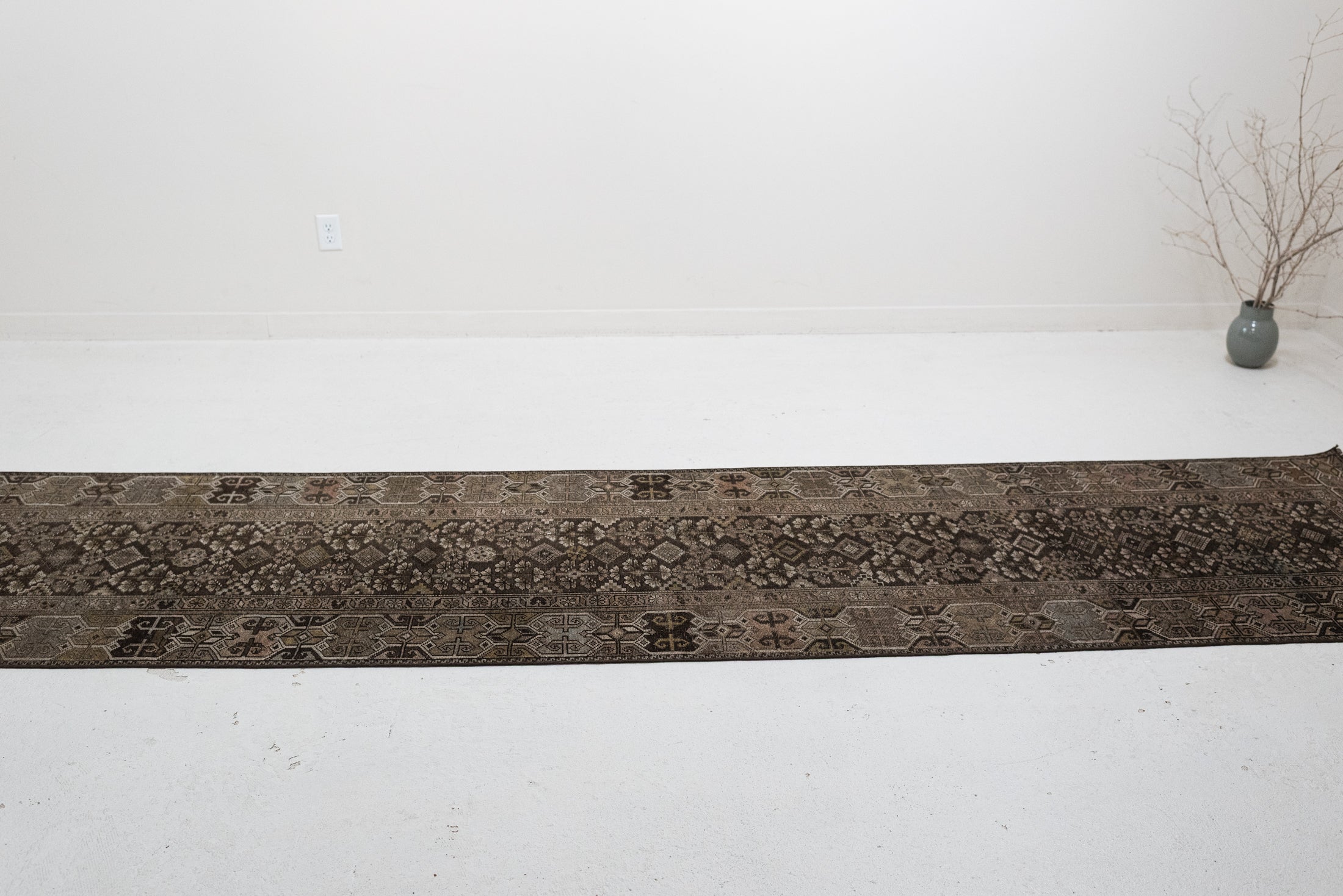 3'1 x 14'9 | R-4543