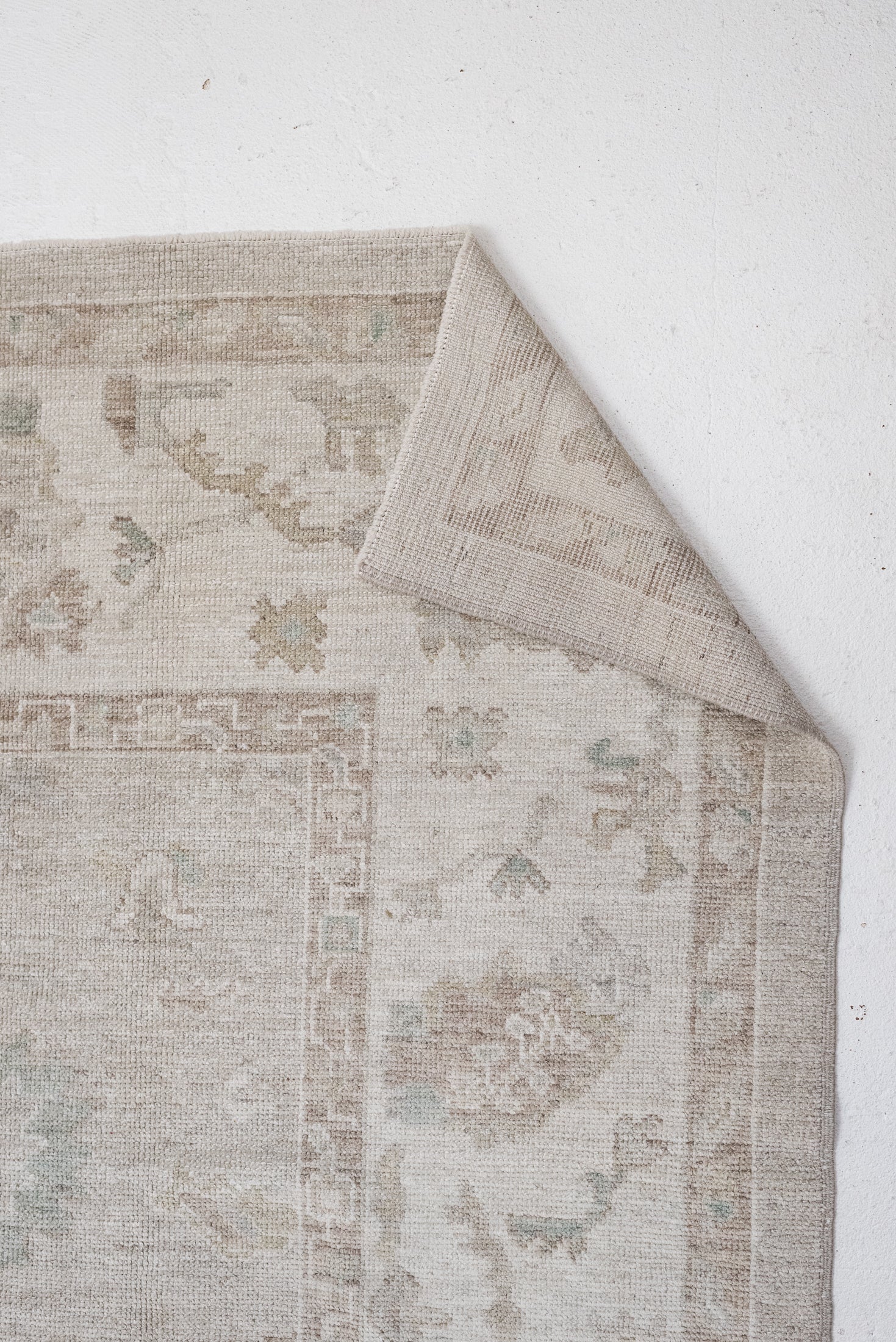 9&#39;6 x 12&#39;4 | Modern Neutral Oushak | CE-L-3398