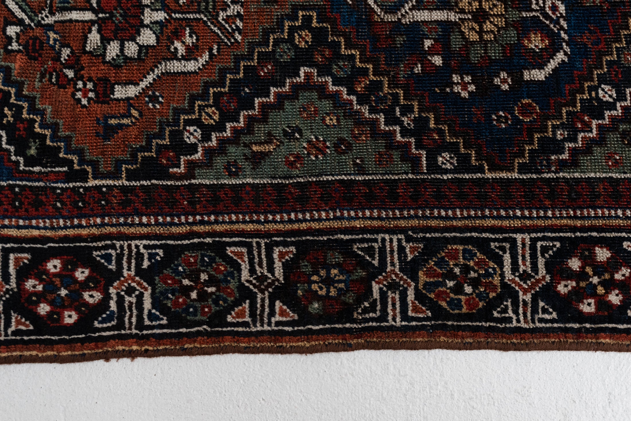 3&#39;3 x 4&#39;10 | Small Moody Rug | CE-W-2847