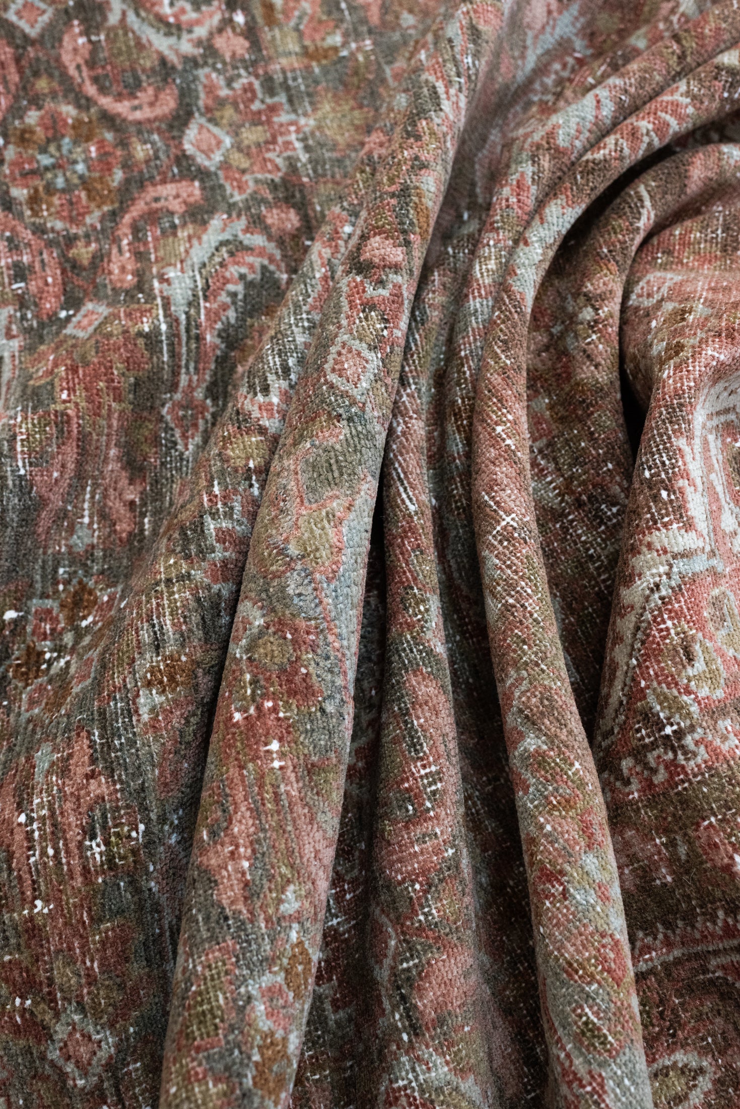 10&#39;4 x 13&#39;5 | Oversized Vintage Mahal |  L-3731