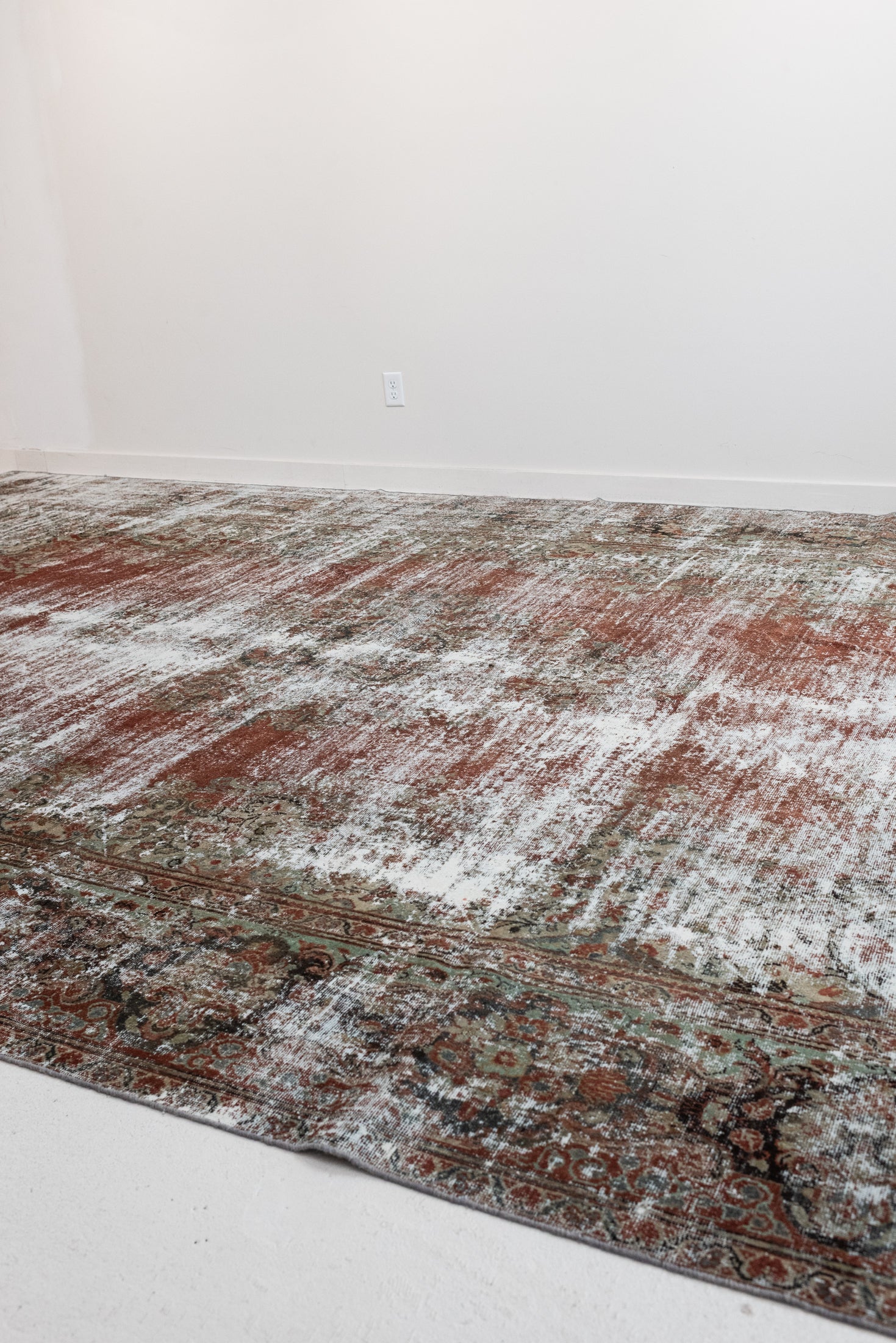 10&#39;2 x 17&#39;2 | Oversized Vintage Tabriz | CE-L-3393