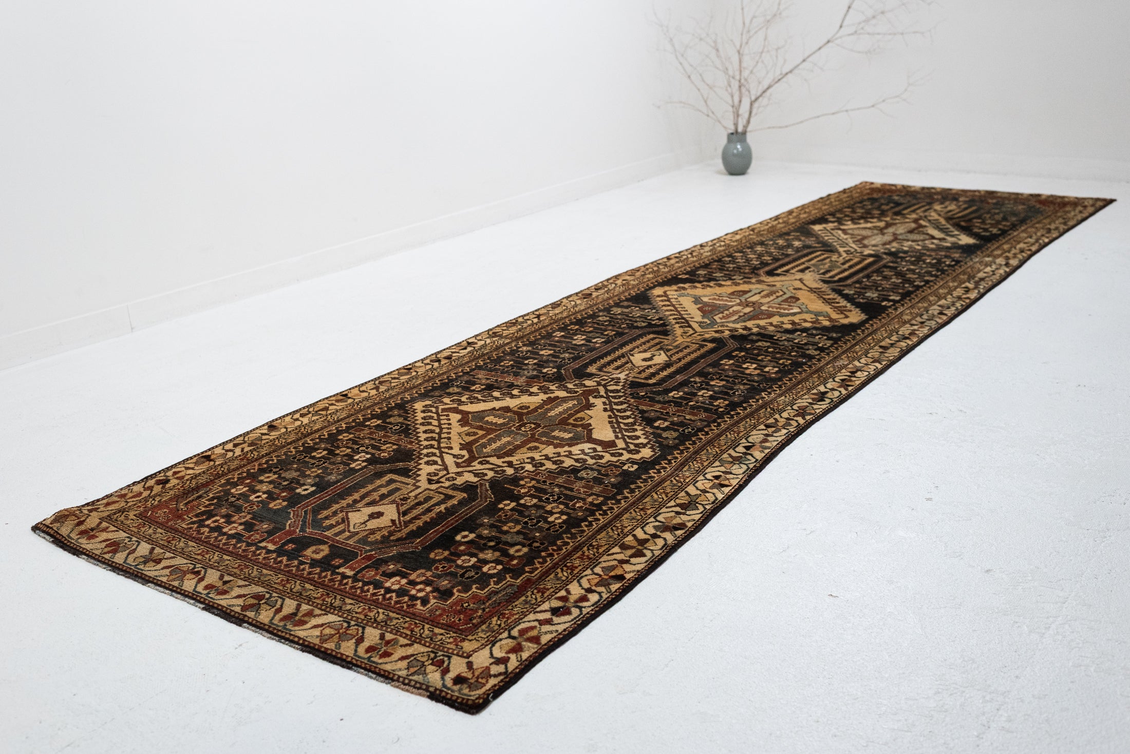 3'9 x 13'8 | CE-R-4308