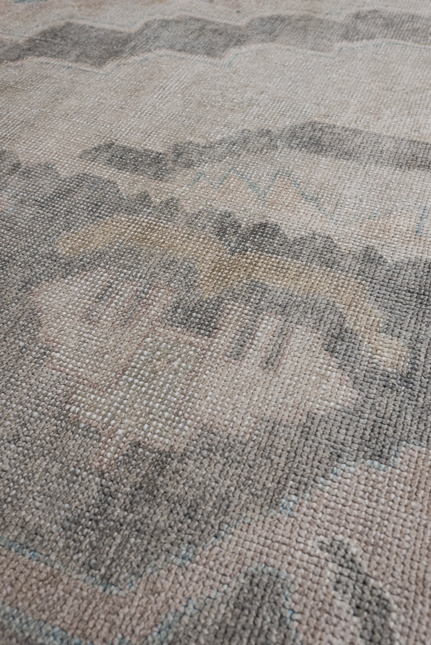 8'11 x 11'10 | CK-L-3769