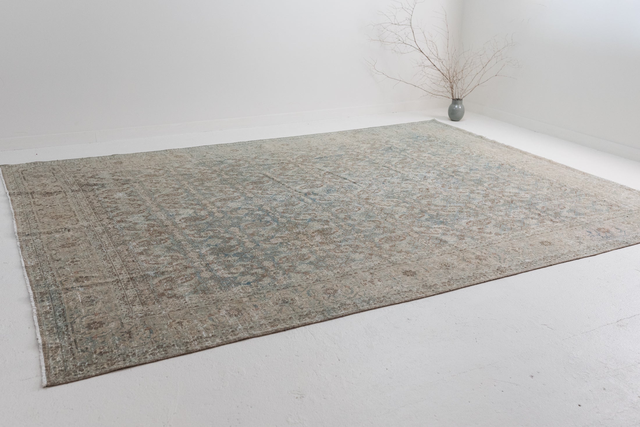 Hold | KS | 9&#39;1 x 12&#39;4 | Beautiful Blue Extra Large Vintage Rug | L-2912