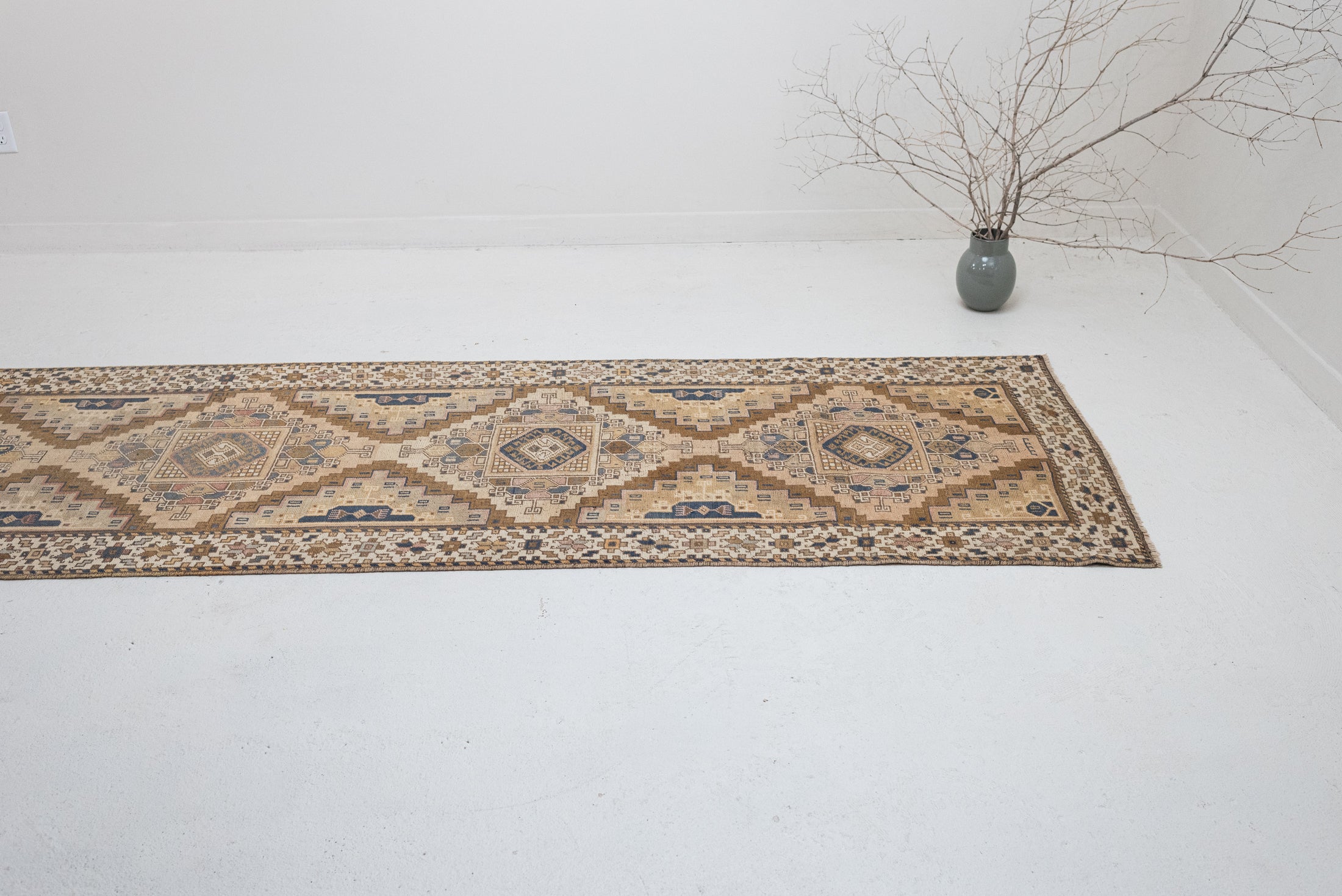 3&#39;1 x 12&#39;6 | R-3718