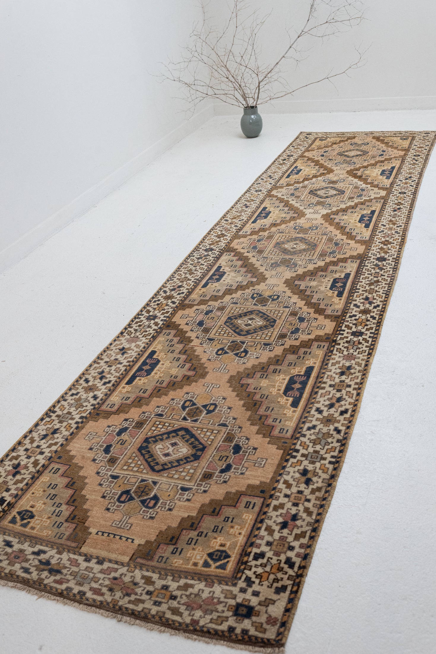 3&#39;1 x 12&#39;6 | R-3718