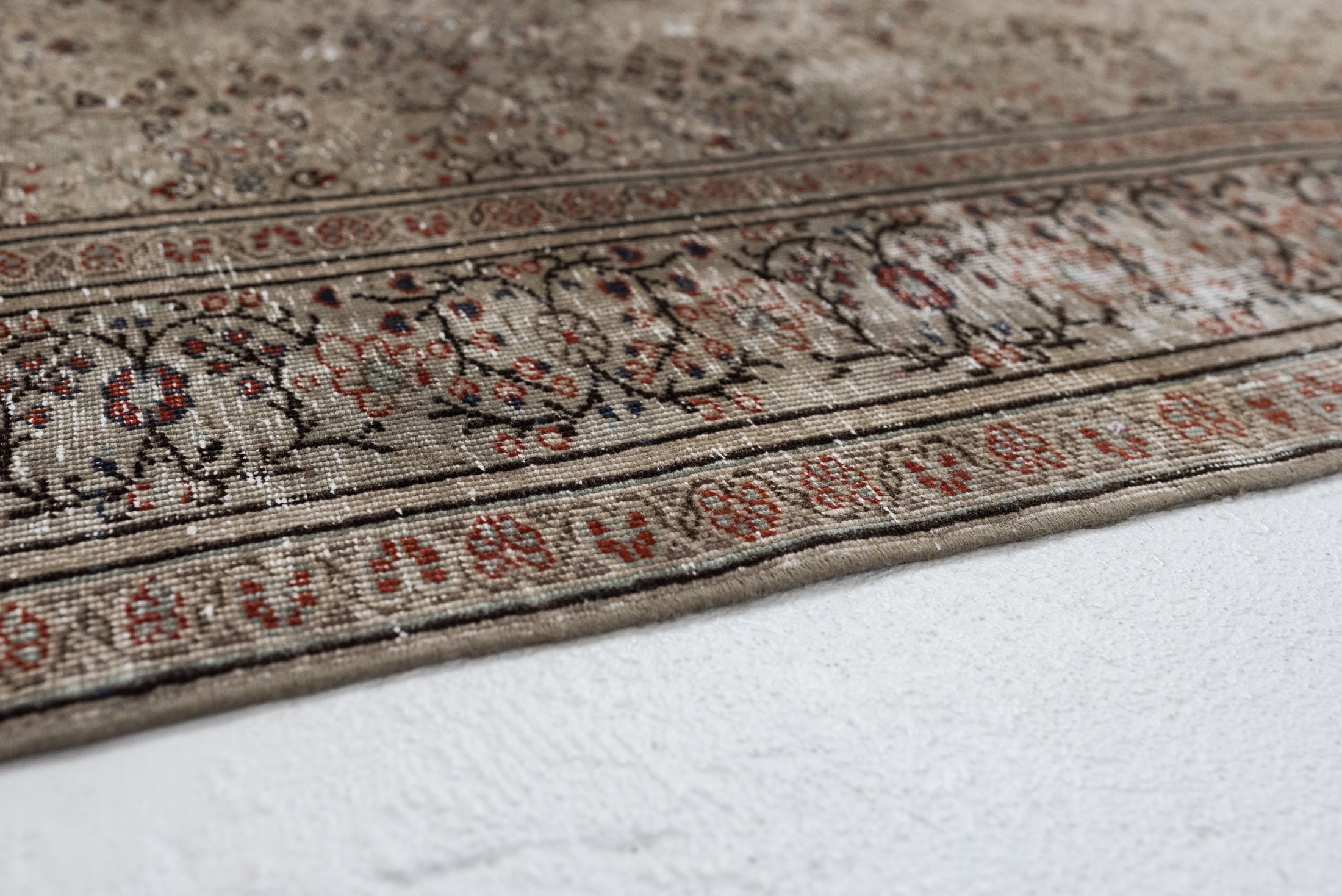 8&#39;7 x 11&#39;8 | Green Vintage Kayseri Rug | E-2927