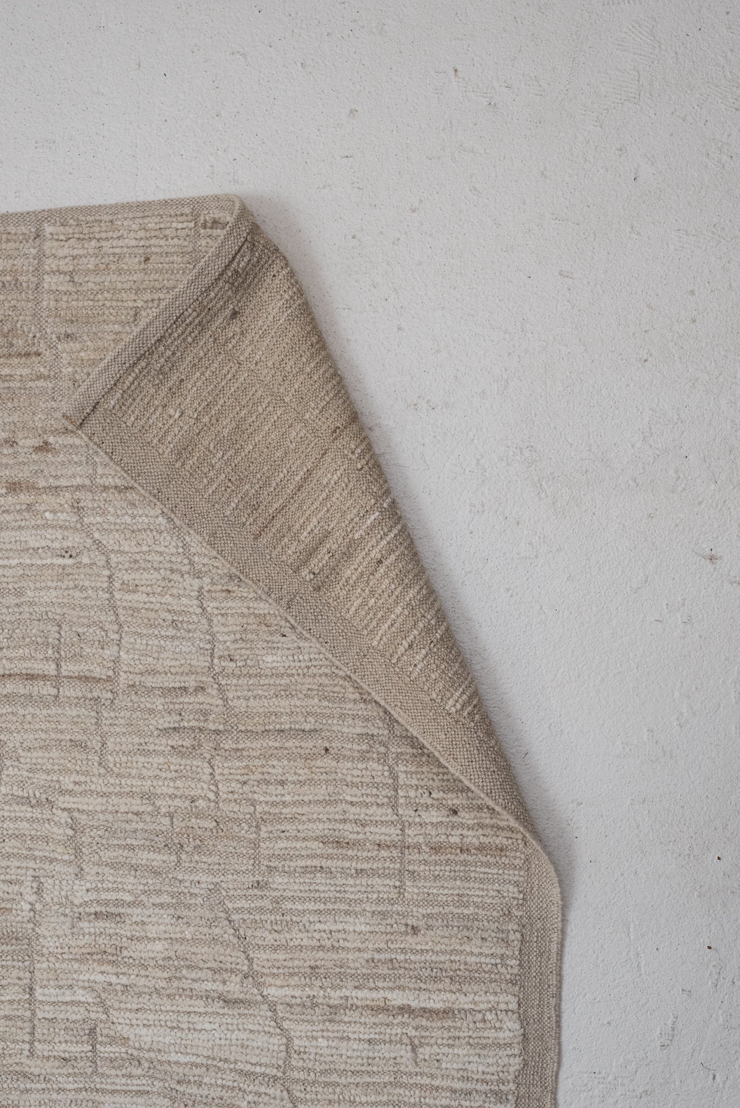 10&#39;7 x 13&#39;8 | Extra Large Neutral Tulu | CE-L-3399