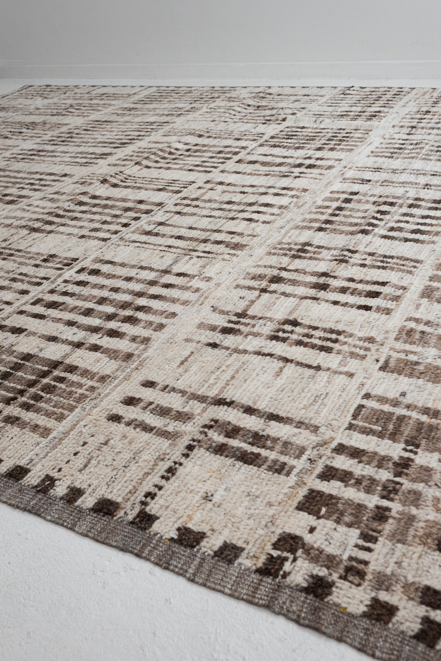 10&#39;4 x 12&#39;8 | Extra Large Soft Tulu | CE-L-3400