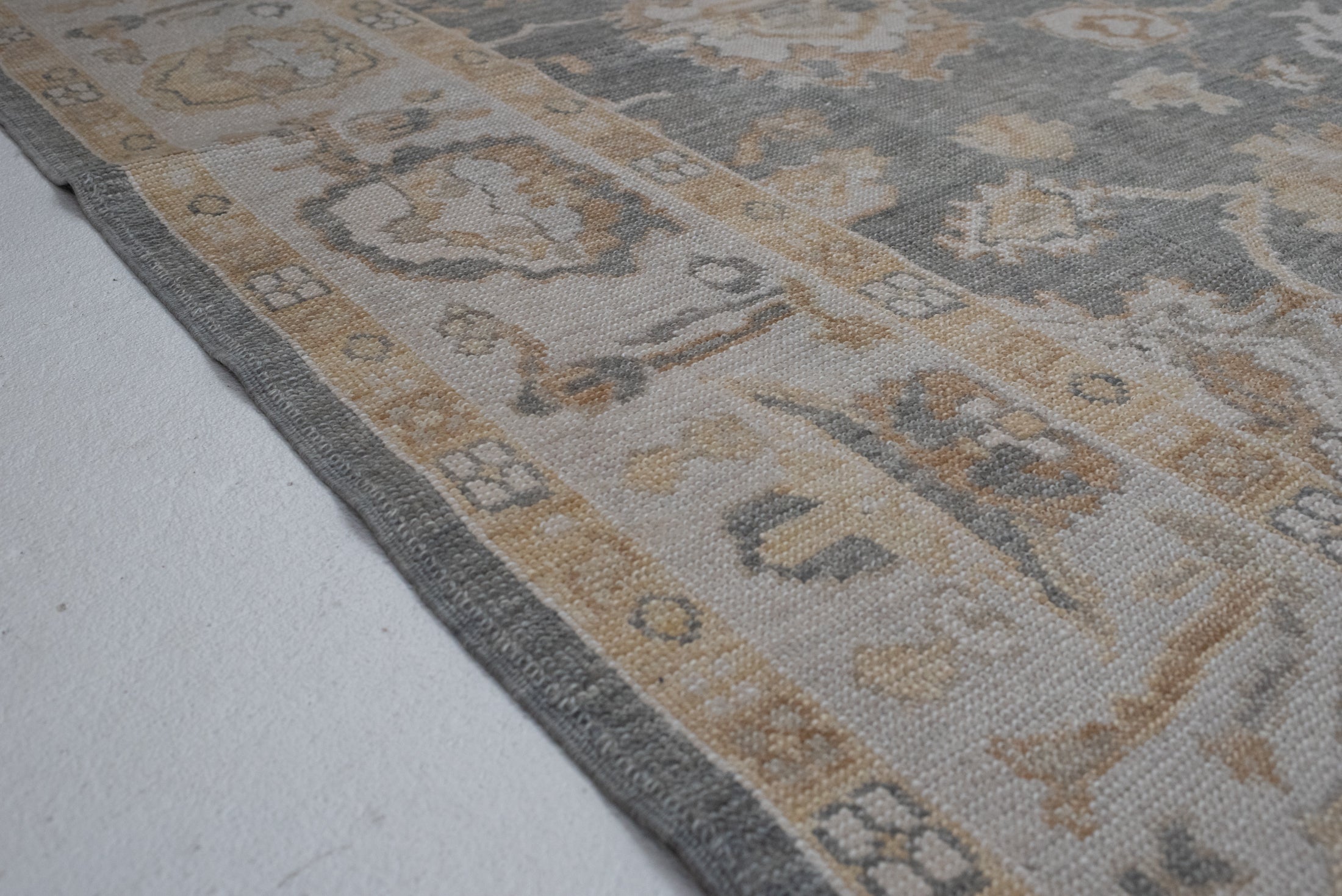 8&#39;7 x 11&#39;9 | New Turkish Rug | CE-L-3412