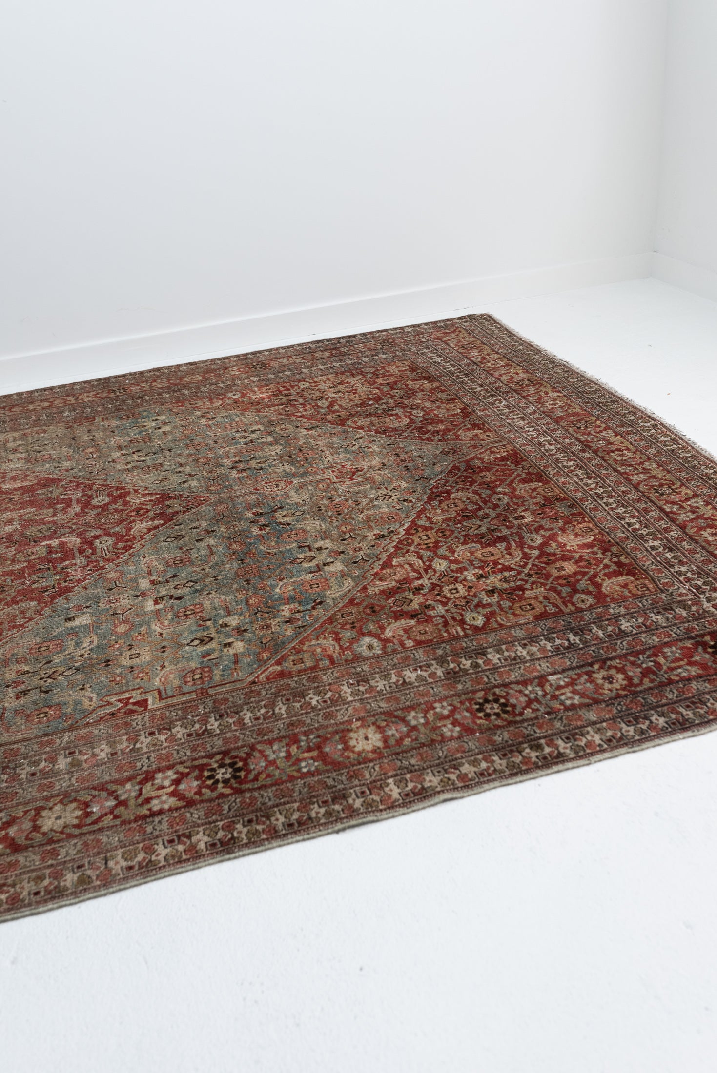 7&#39;3 x 11&#39;3 | Red Vintage Large Rug | CE-E-2905