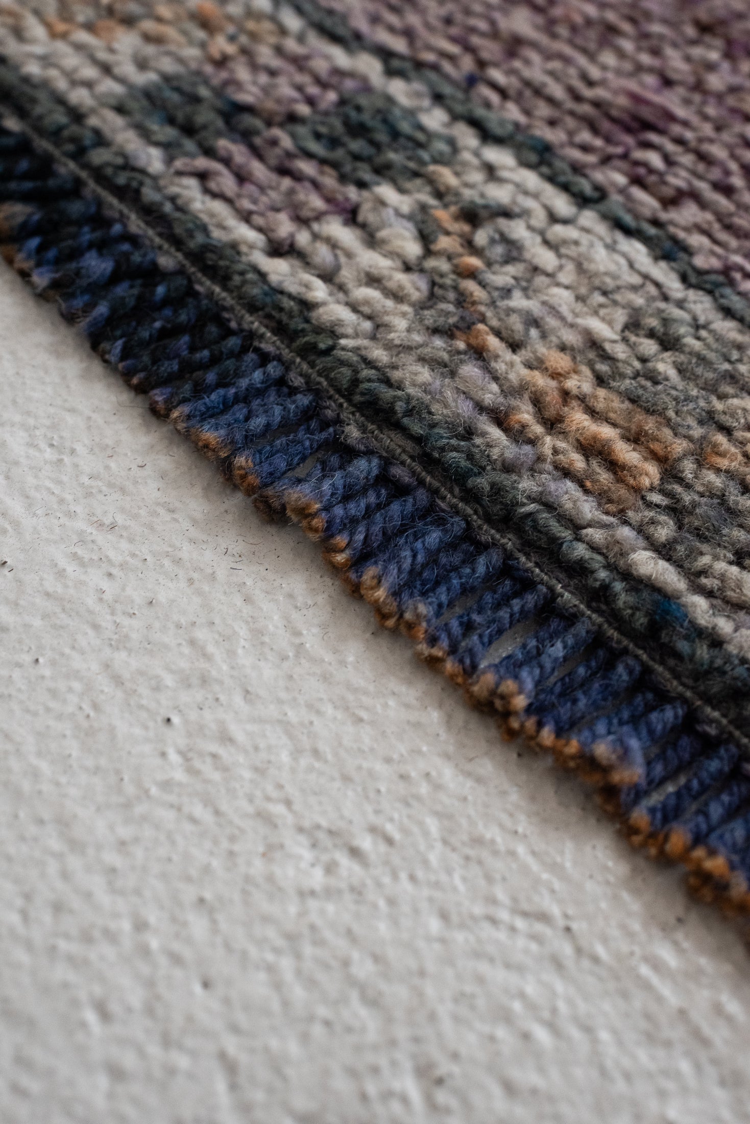 2&#39;8 x 10&#39;11 | R-3516