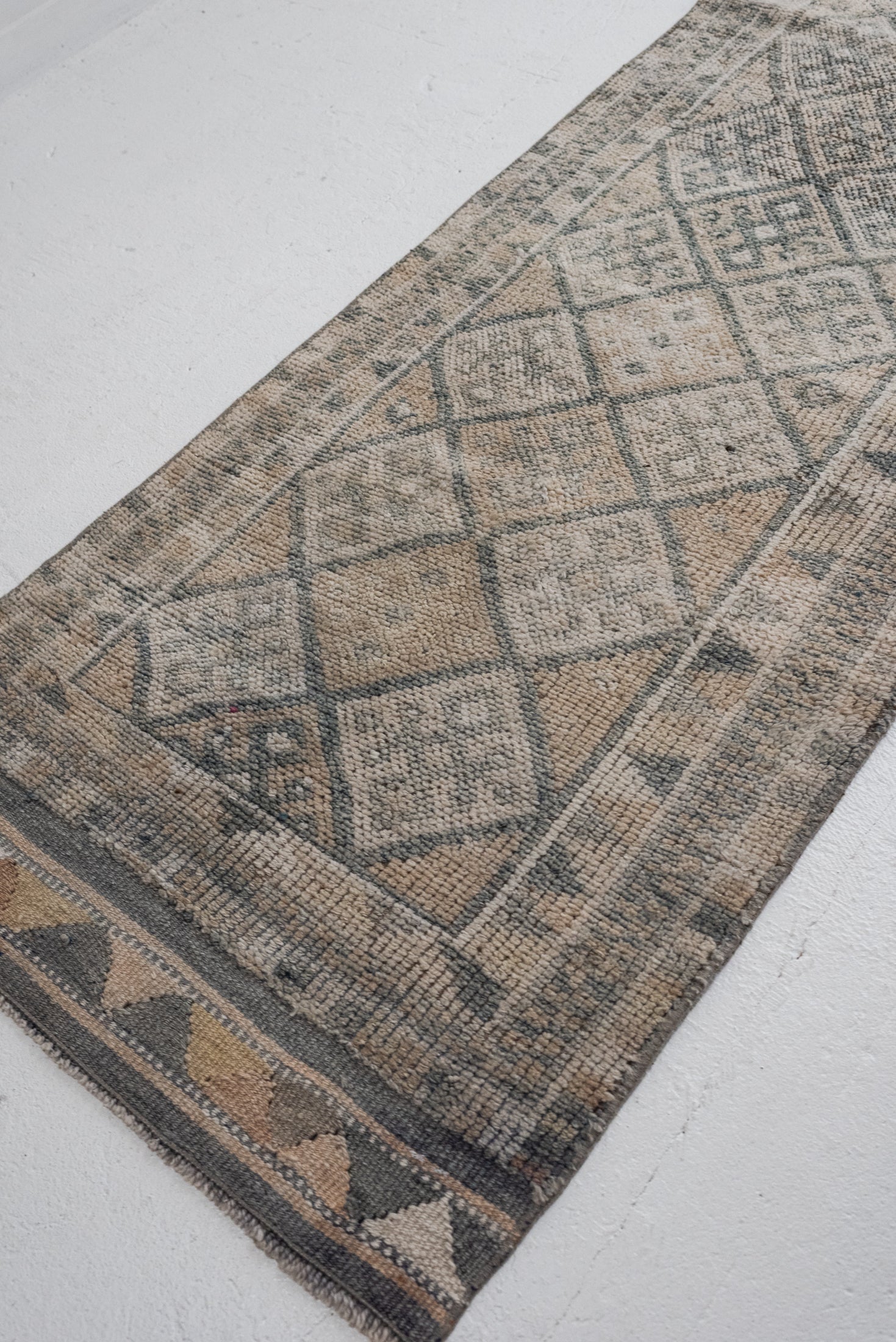 2&#39;10 x 12&#39;2 | R-3507