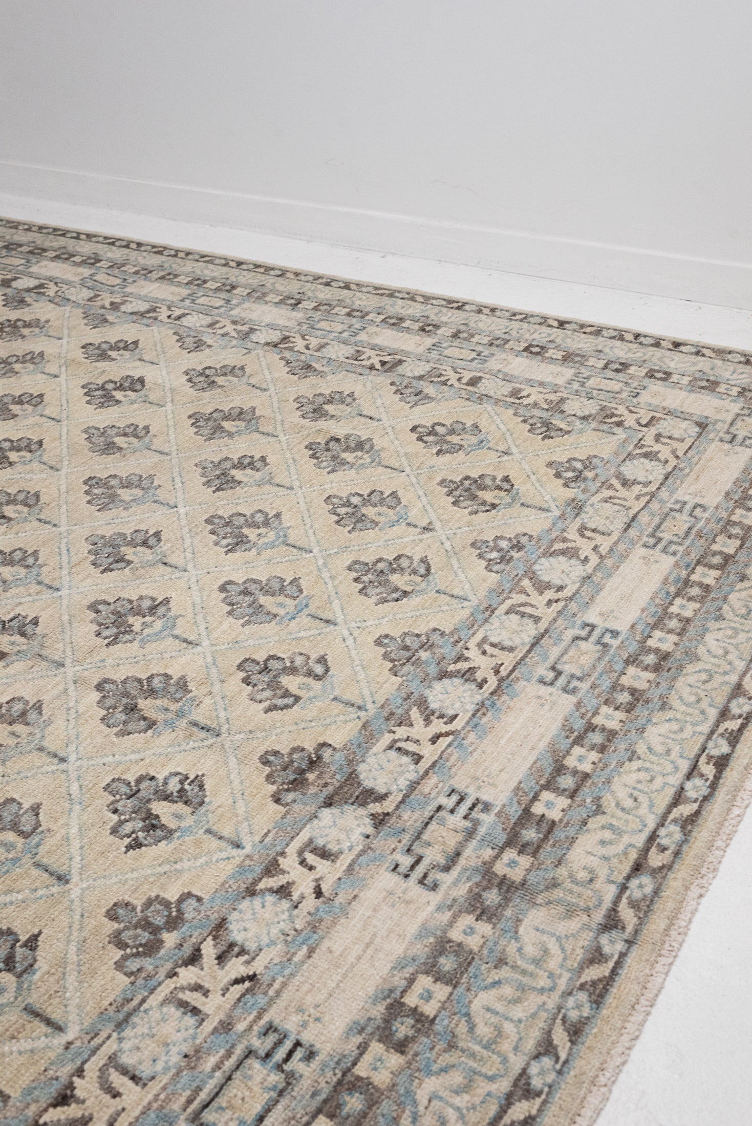 8&#39;7 x 12&#39;2 | CE-L-3411