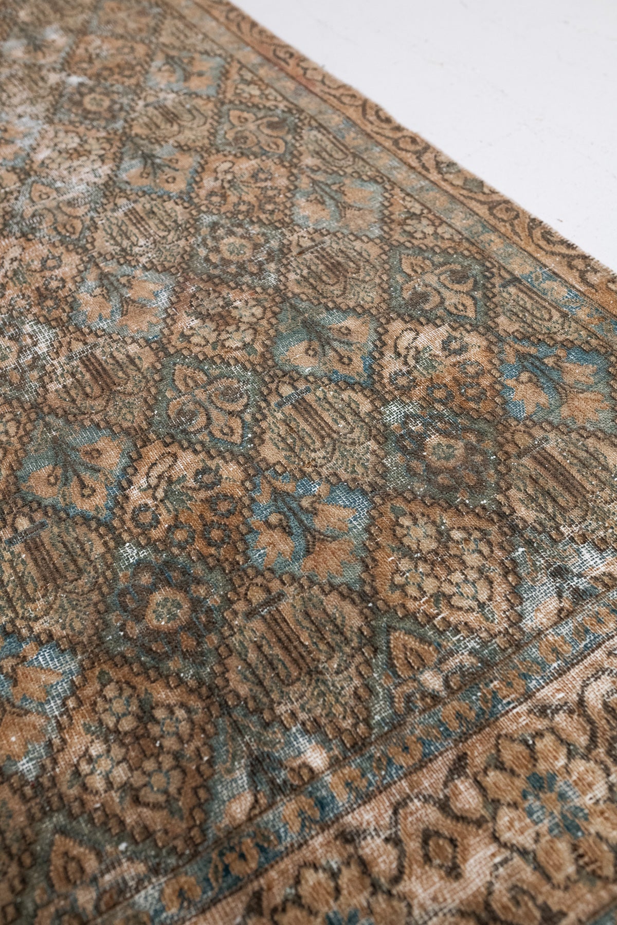 3&#39;7 x 6&#39;4 | Antique Hamedan | W-2163