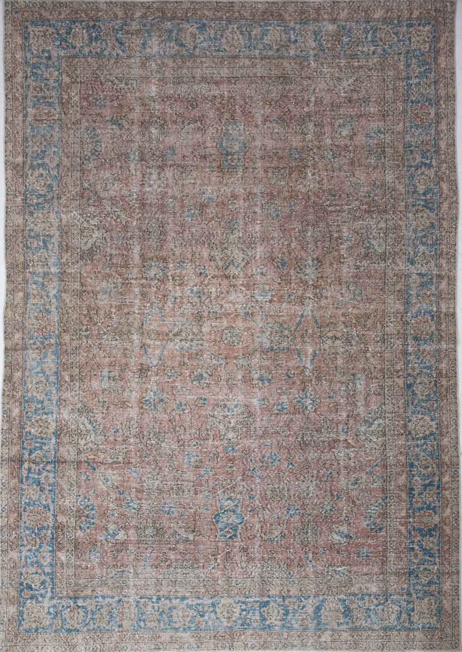 No. V-1013 | 10'3 x 7'1