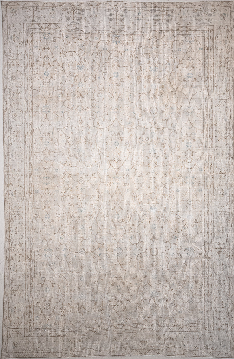 No. S-1021 | 10'1 x 6'7