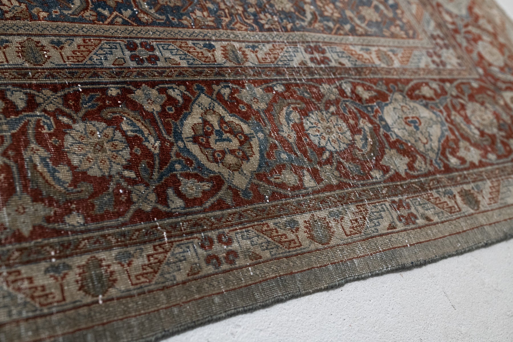 7&#39;11 x 11&#39; | Antique Tabriz | L-2298