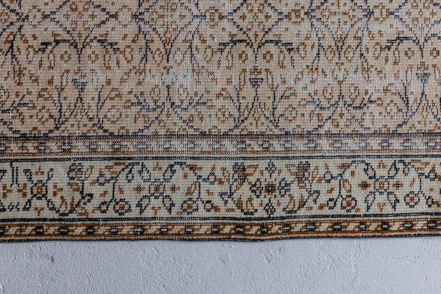 No. C-864 | 8'7 x 5'2