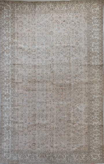 No. S-881 | 10'6 x 6'9