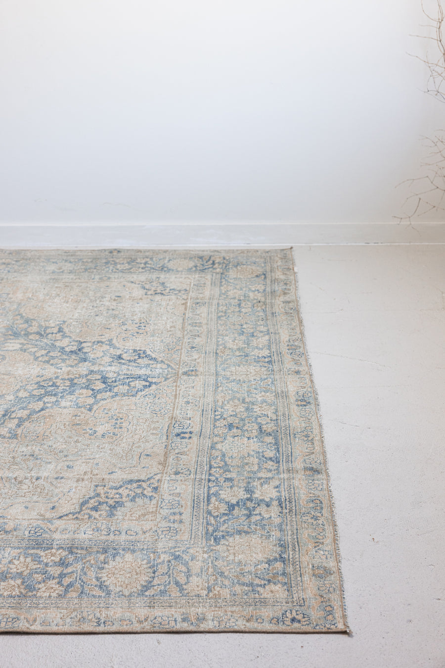 Designers L-1977 | 11'9 x 8'3