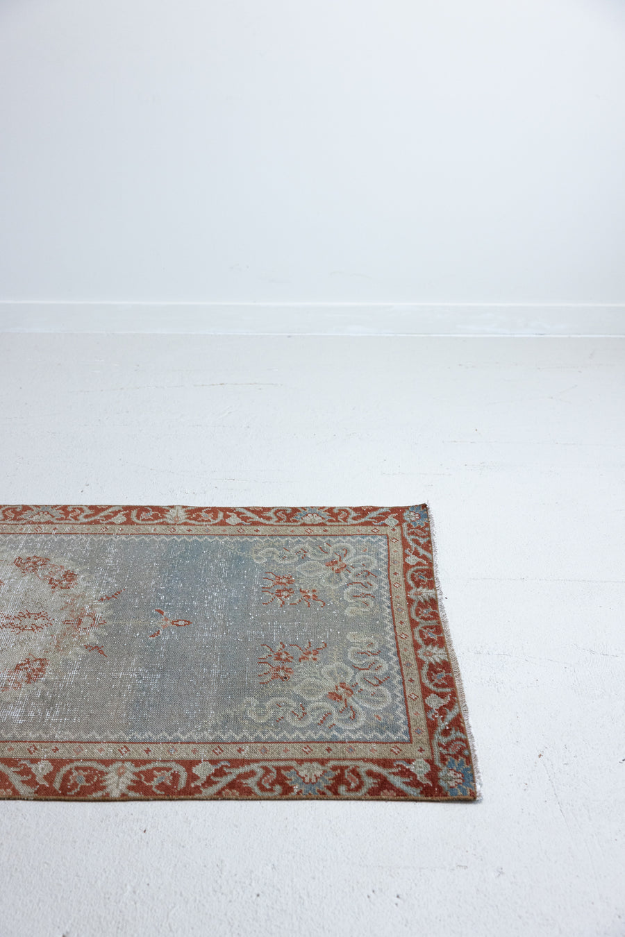 No. N-2058 | 6'8 x 3'1