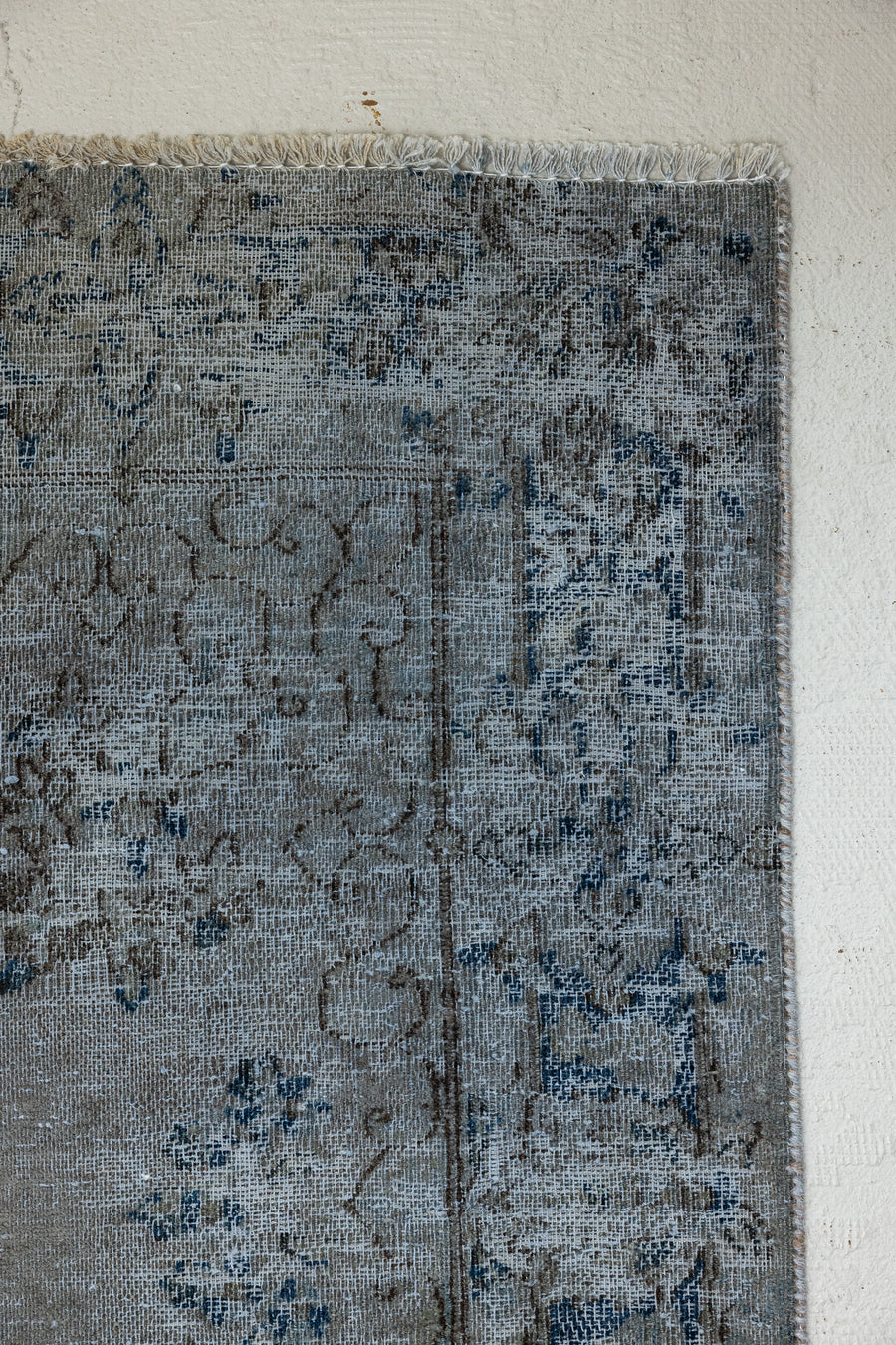No. R-2053 | 13'11 x 3'