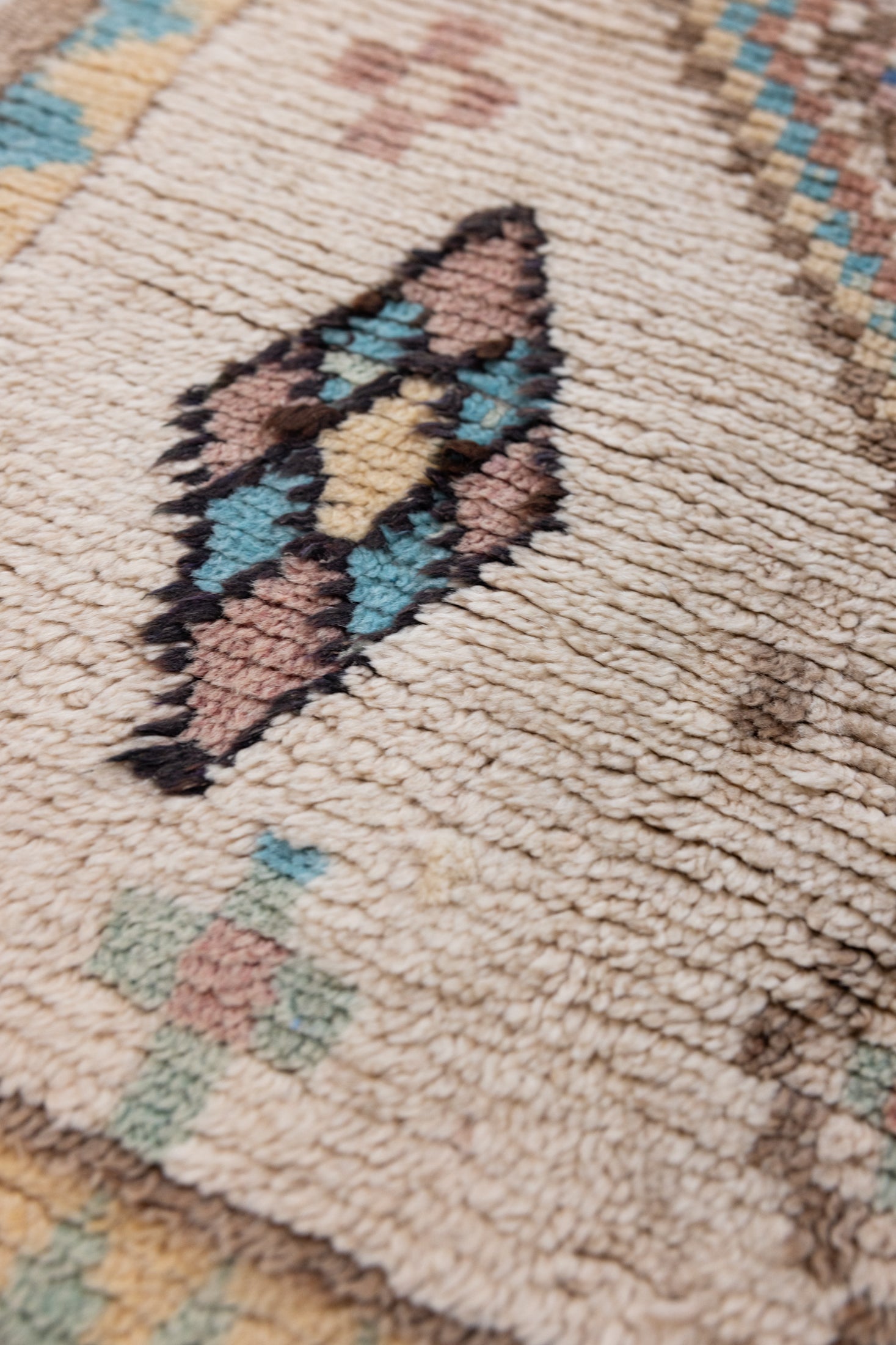 2'10 x 4 | Small Moroccan Rug | M-2075 – Curio Rugs