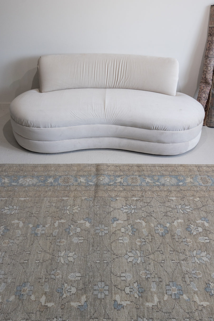 Kathrina | 12'6 x 9'5 | Available in Custom Sizes